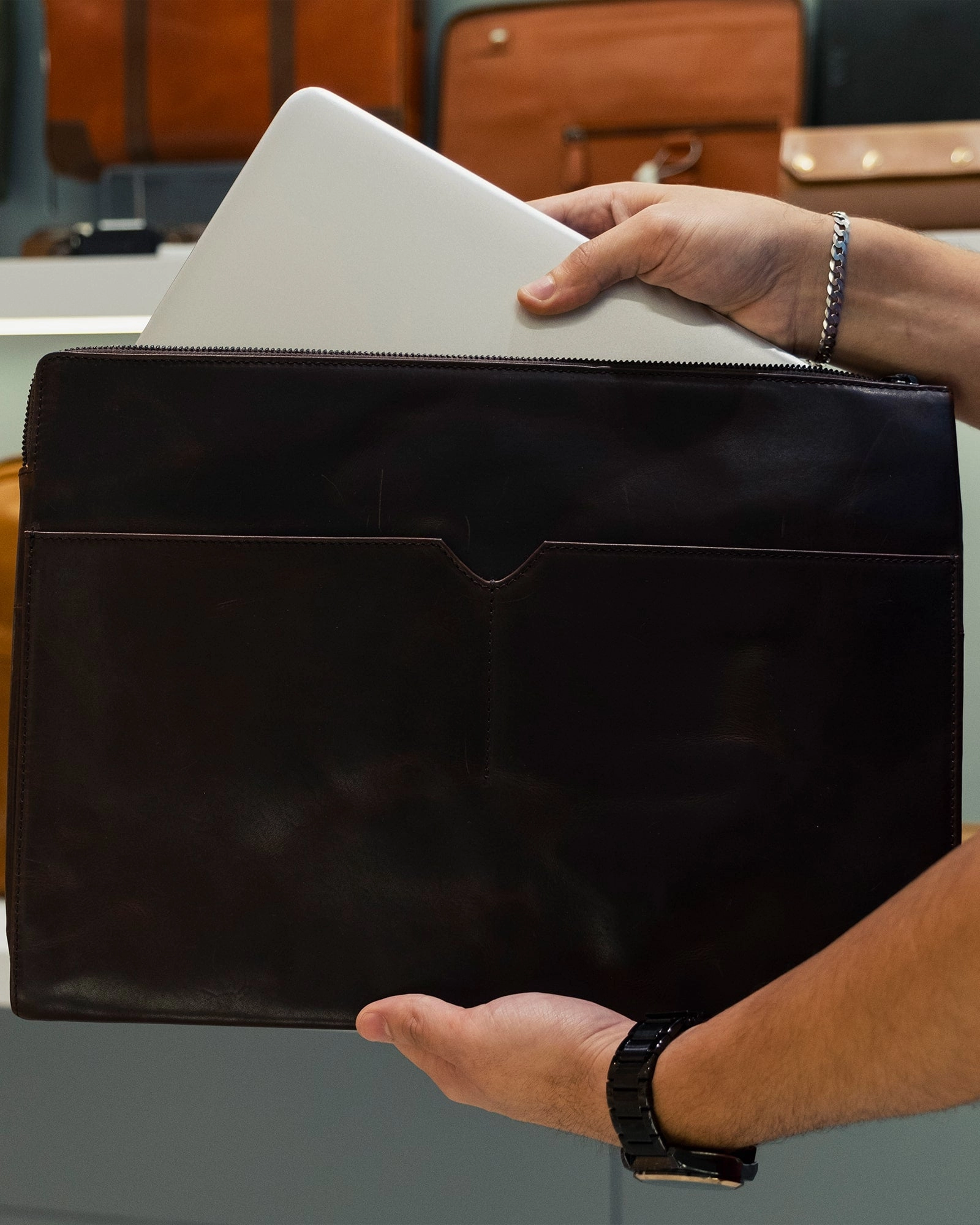 Kyoto Folio XL | Black