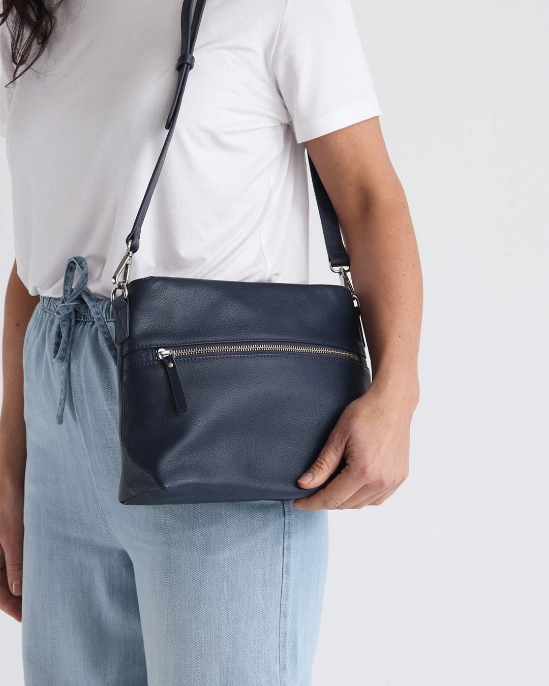 Lana Leather Shoulder Bag - Navy