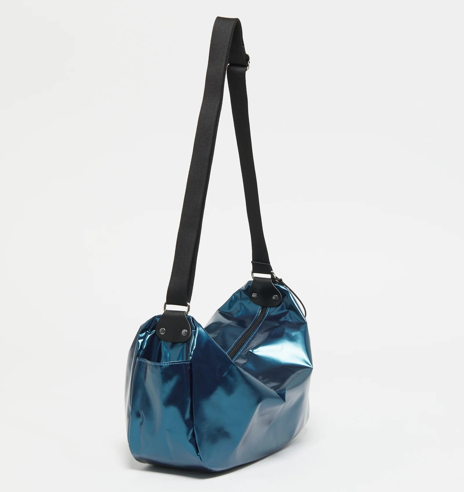 Liris Light Shoulder Bag