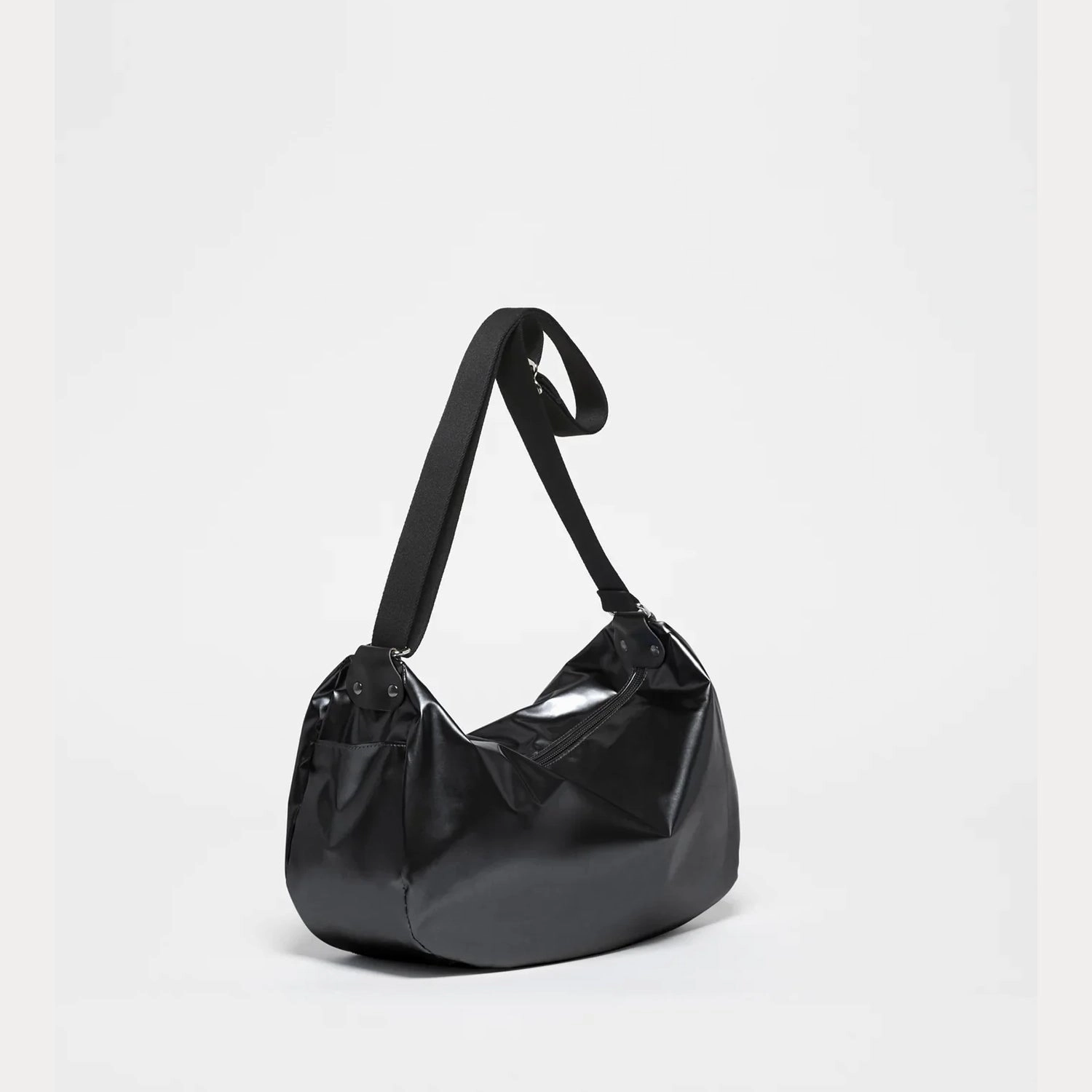 Liris Light Shoulder Bag