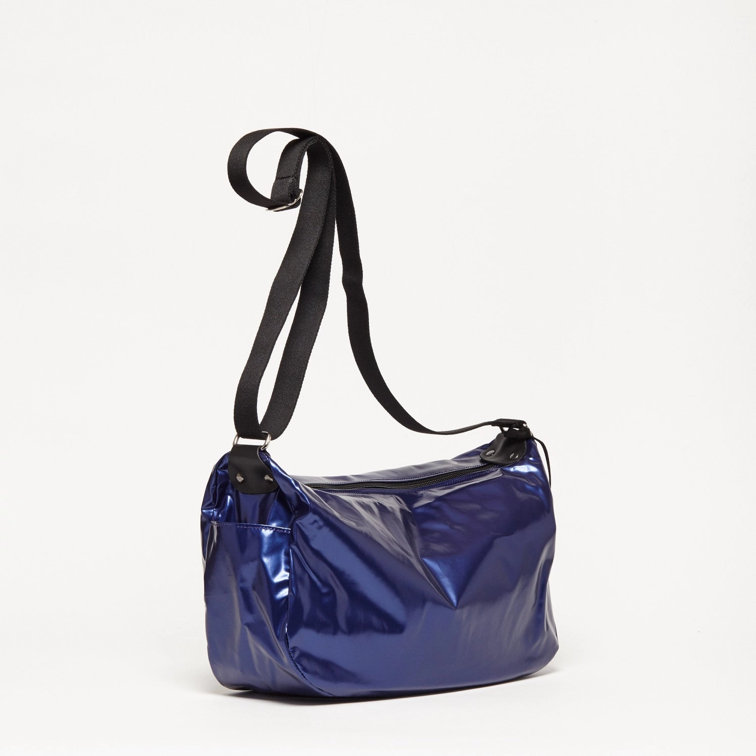 Liris Light Shoulder Bag