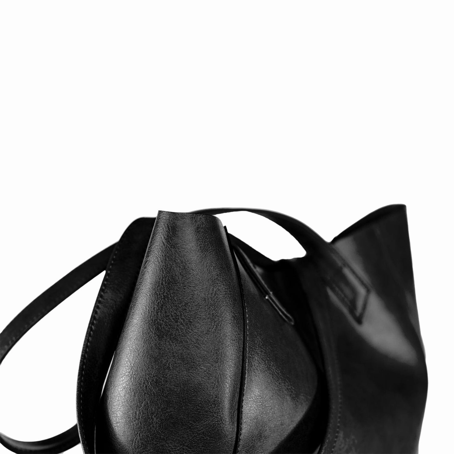 Lite Vegan Leather Everyday Tote Bag | Black