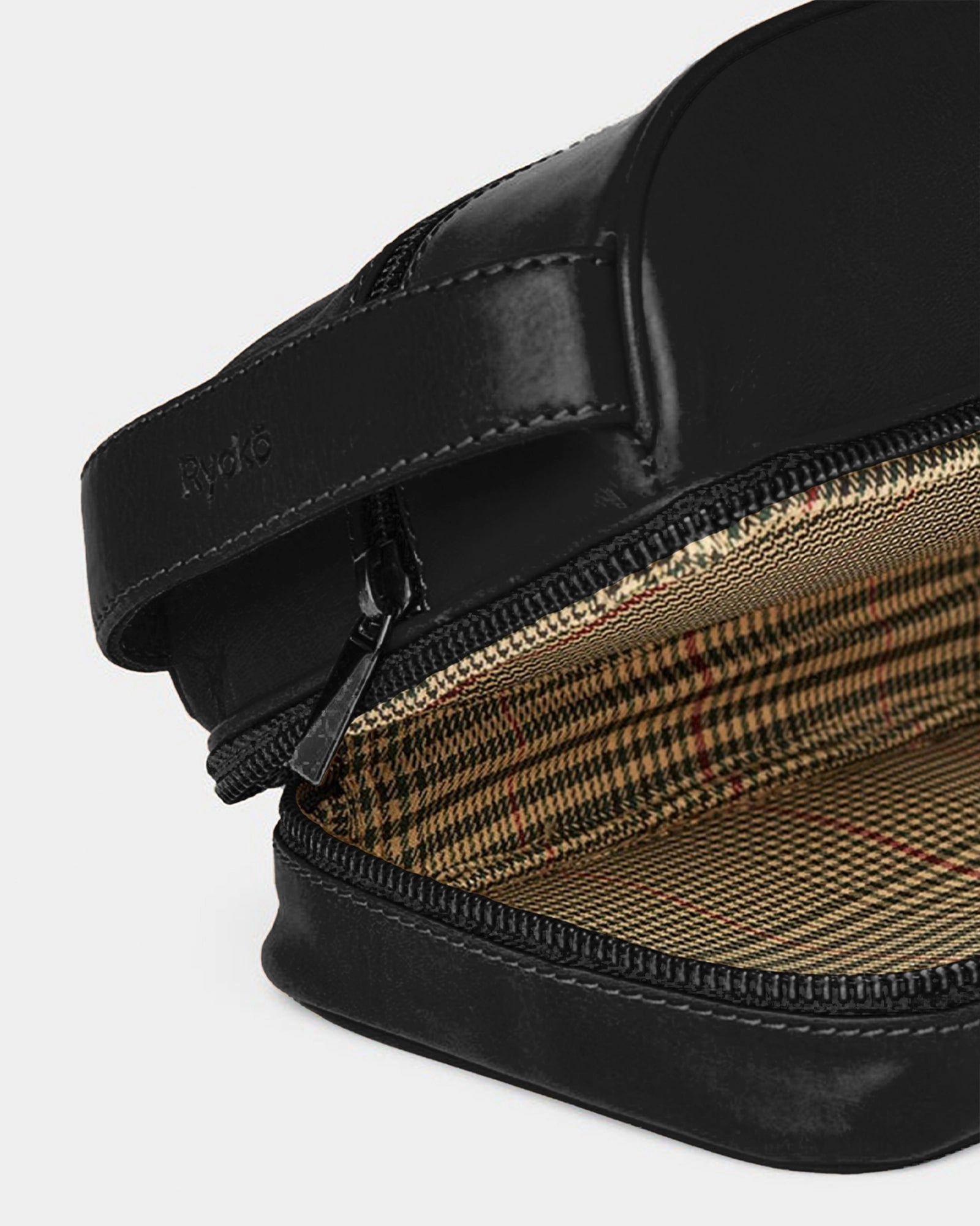 Liwa Dopp Kit | Black