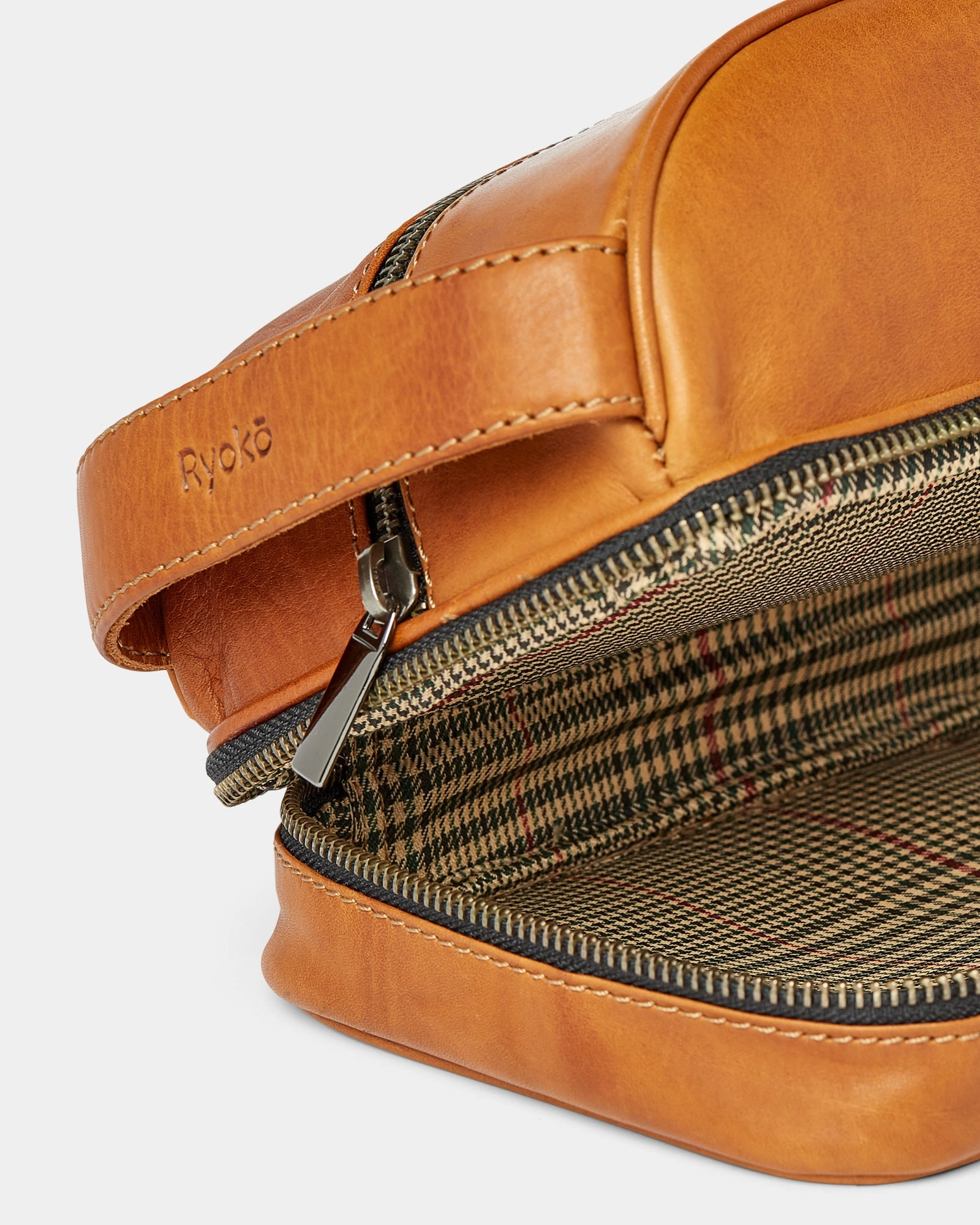 Liwa Dopp Kit | Tan