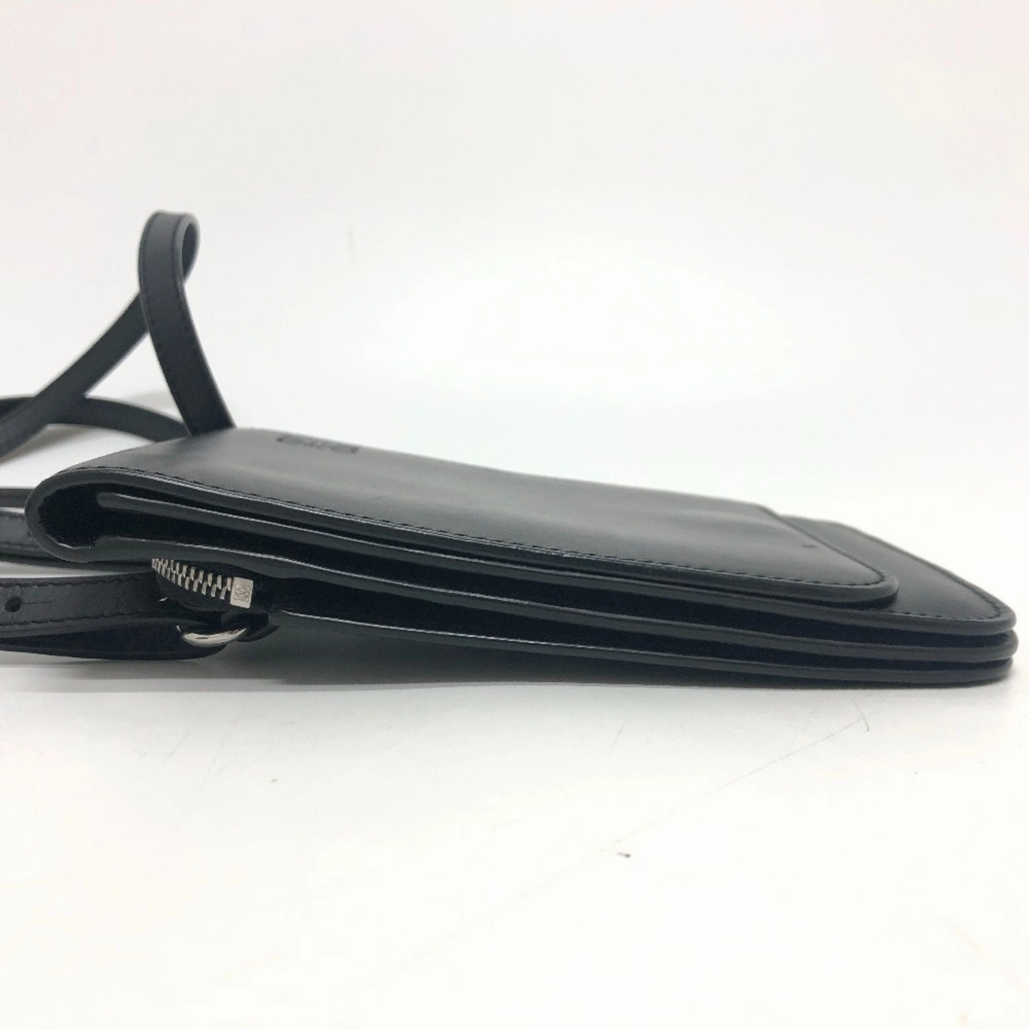 Loewe Leather Pochette Shoulder Bag (Pre-Owned)