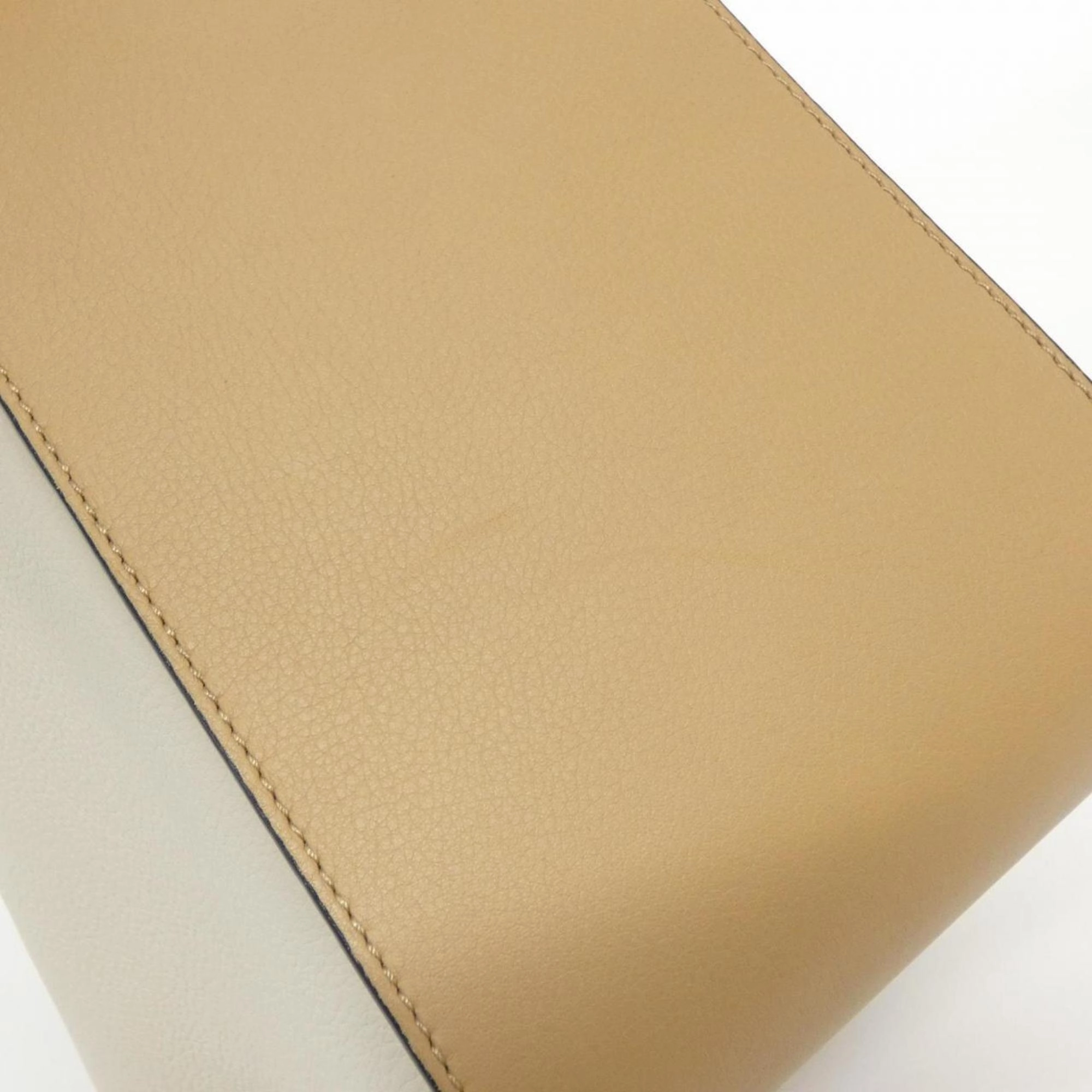 Loewe Leather Shoulder Bag (Pre-Owned)