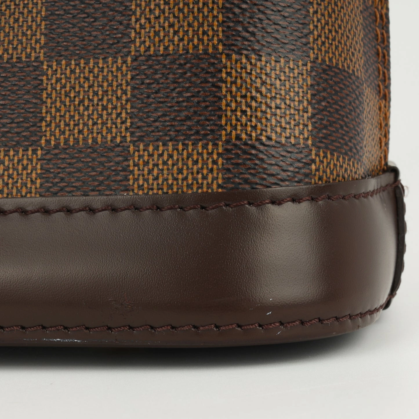 Louis Vuitton - Alma BB - Damier Ebene GHW - Pre-loved