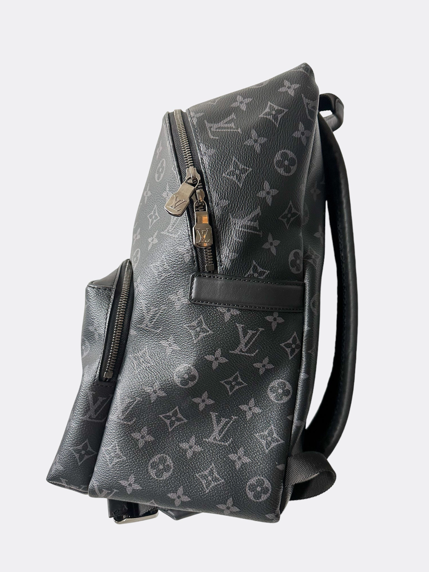 Louis Vuitton Black Monogram Discovery Backpack