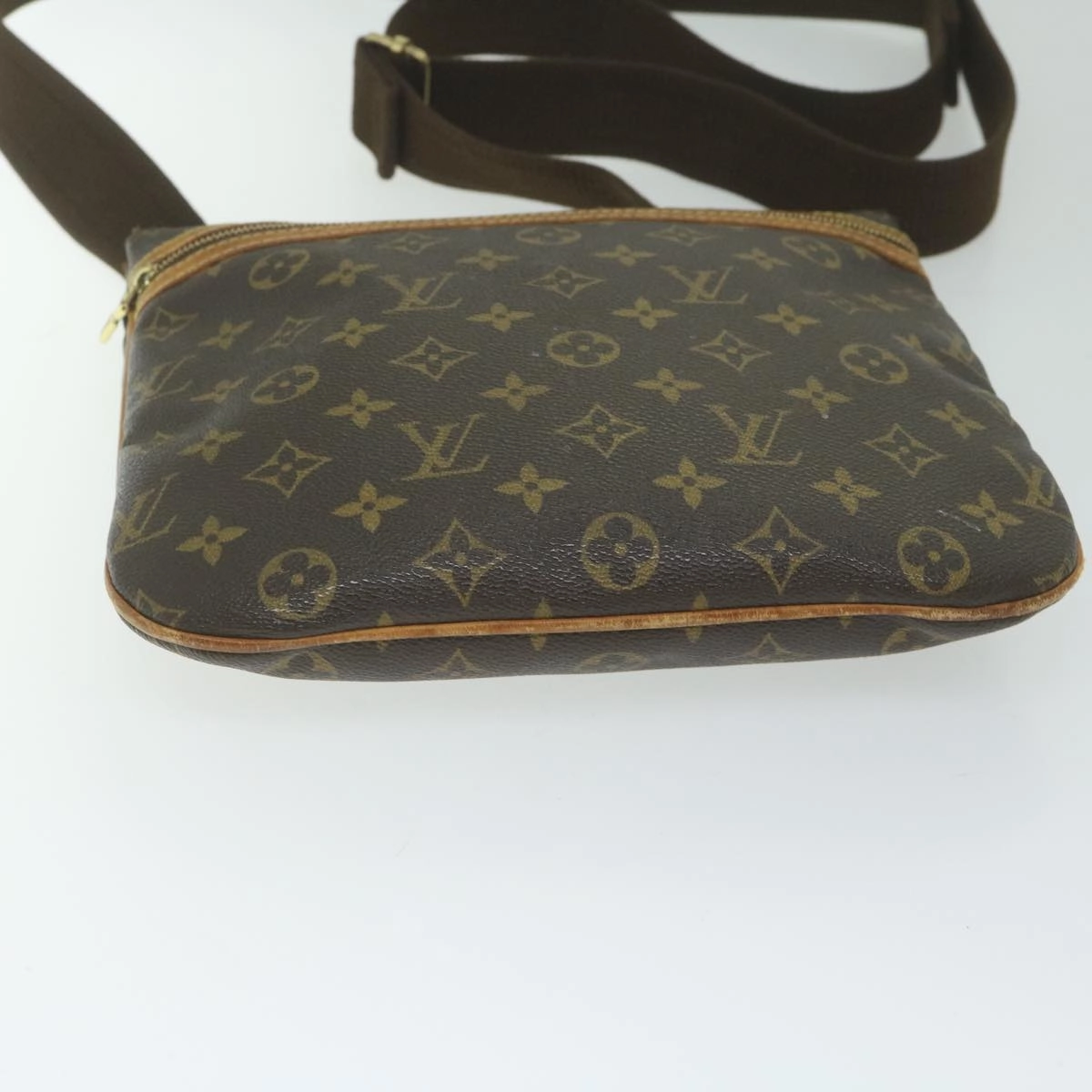 Louis Vuitton Bosphore  Canvas Shoulder Bag ()