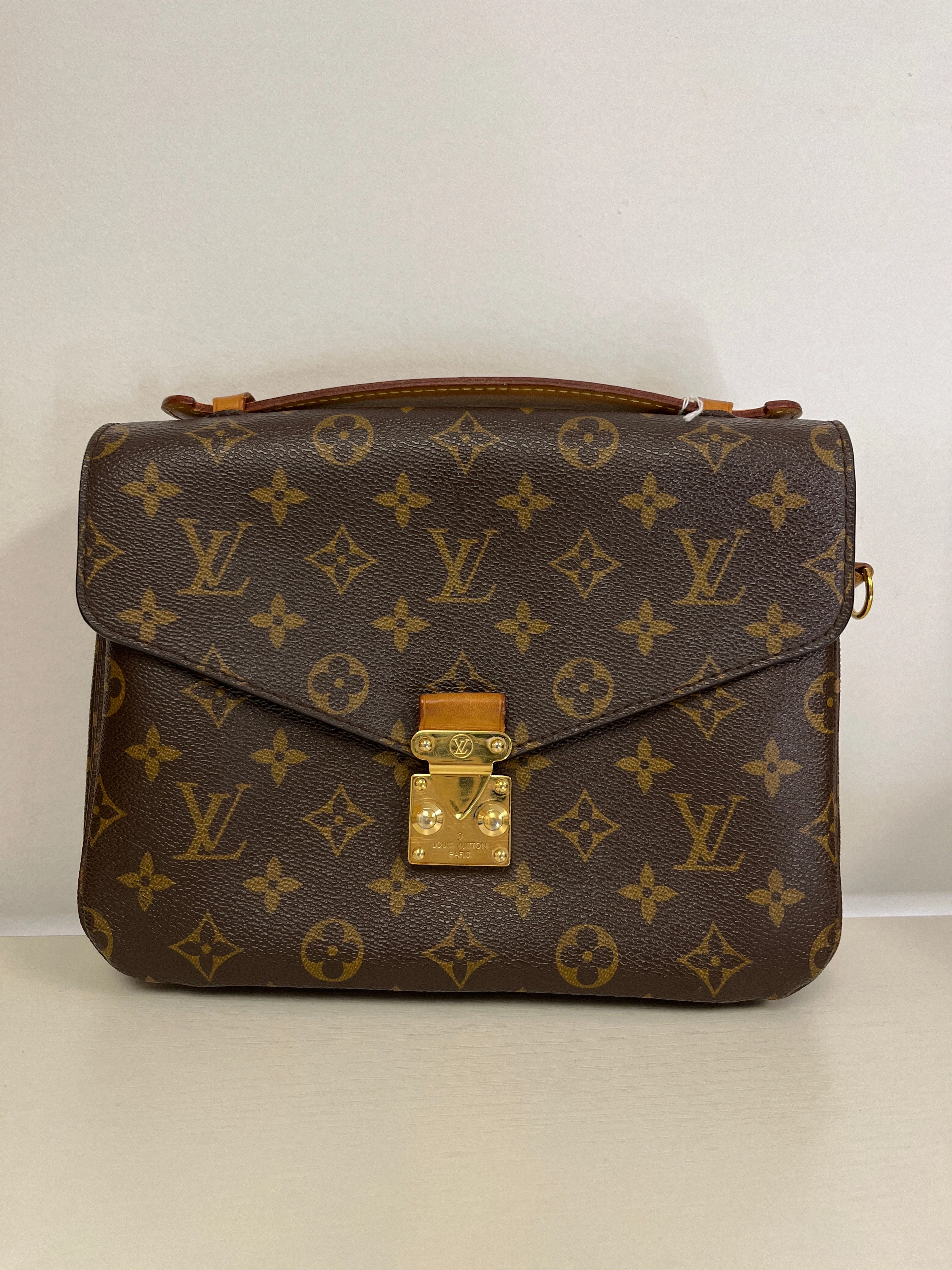 Louis Vuitton Brown Monogram Canvas Metis Shoulder Bag B18-6
