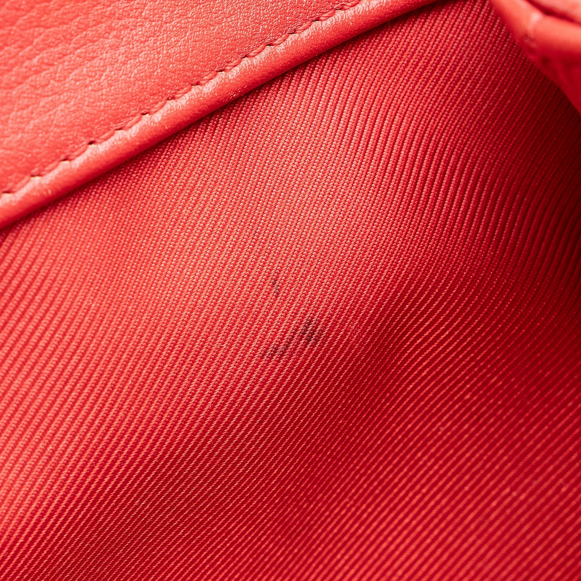 Louis Vuitton Calfskin Lockme II BB Shoulder Bag (SHF-Qca0YX)