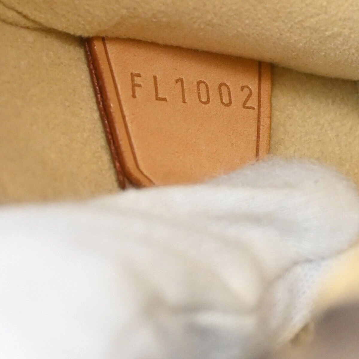 Louis Vuitton Cite  Canvas Shoulder Bag ()