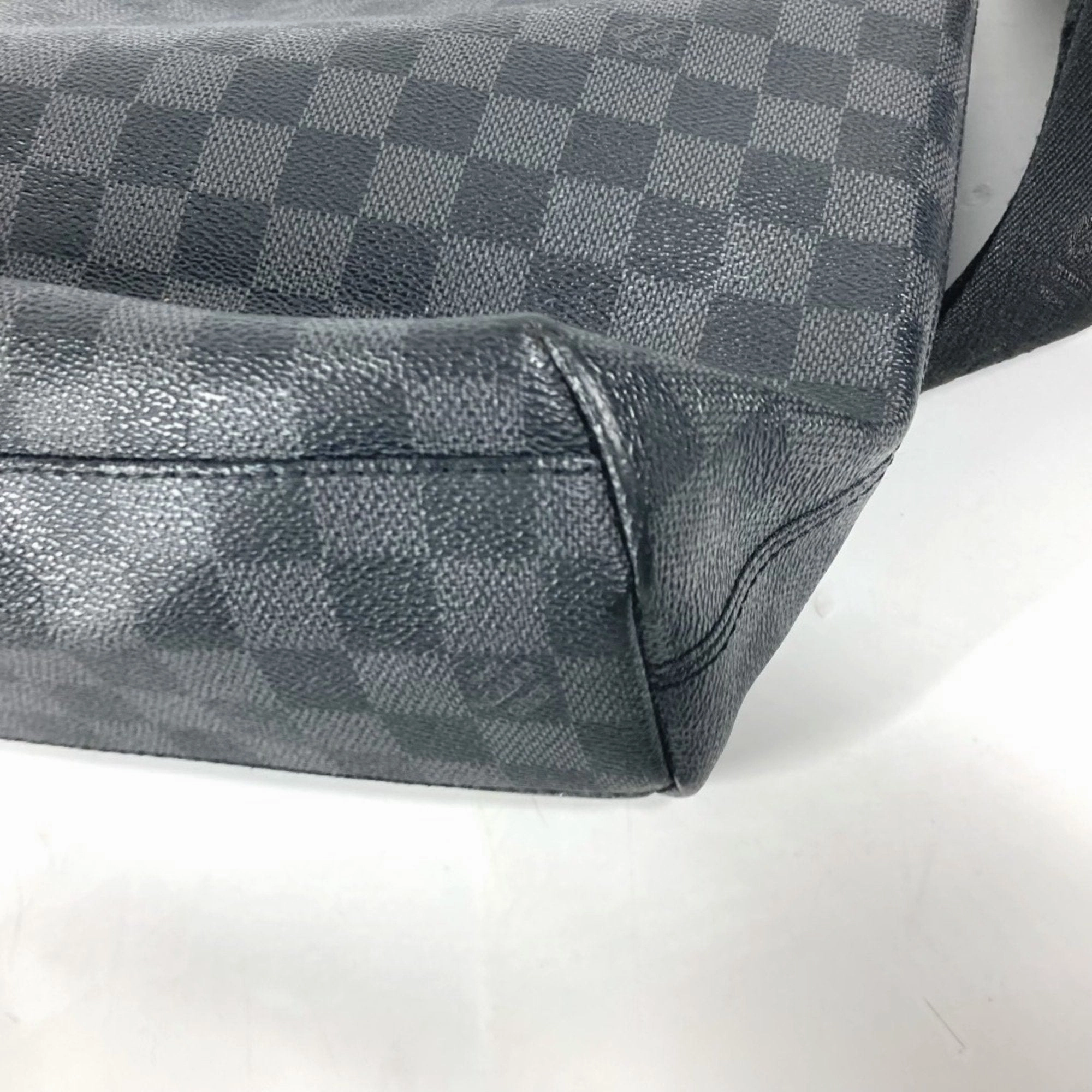 Louis Vuitton Damier Graphite Shoulder Bag (Pre-Owned)