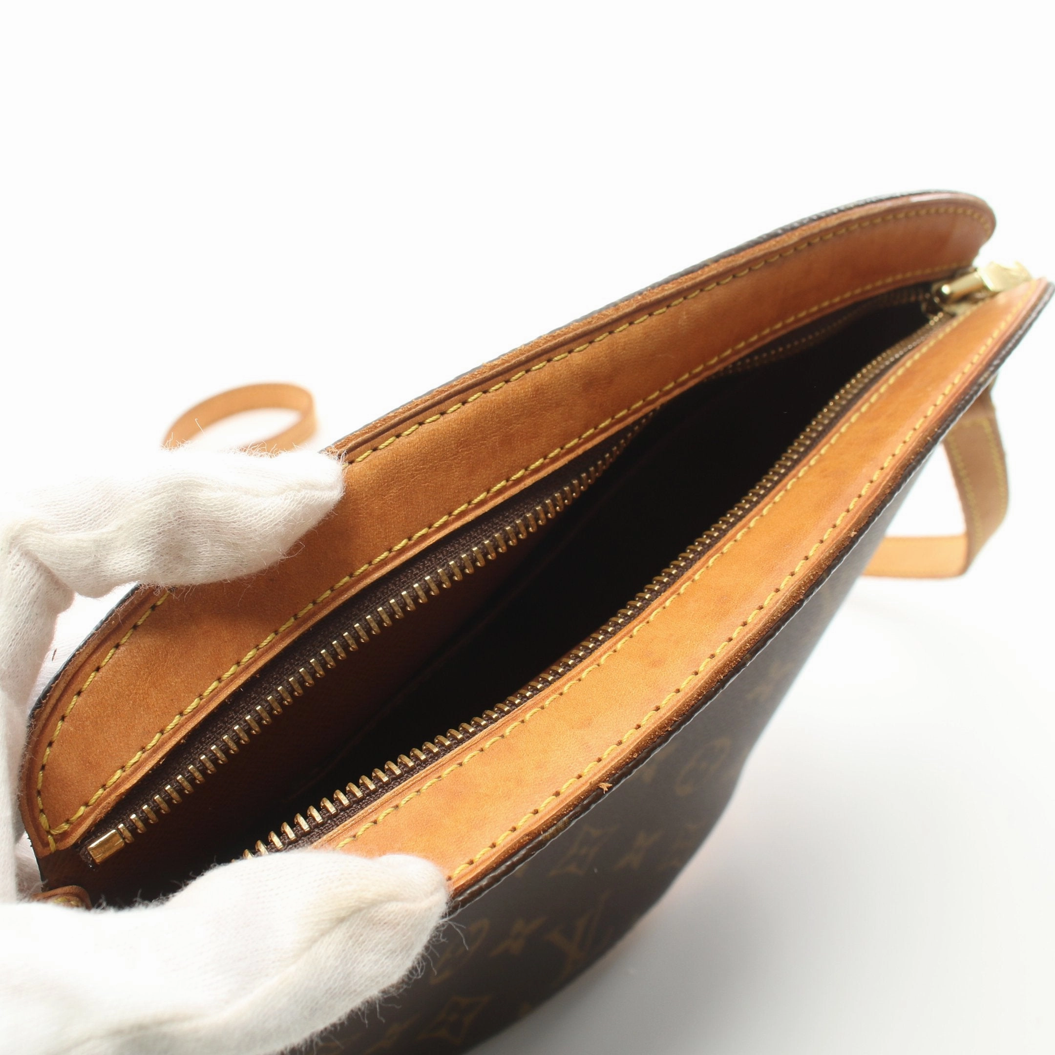 Louis Vuitton Druot Monogram Shoulder Bag Pvc Leather Brown