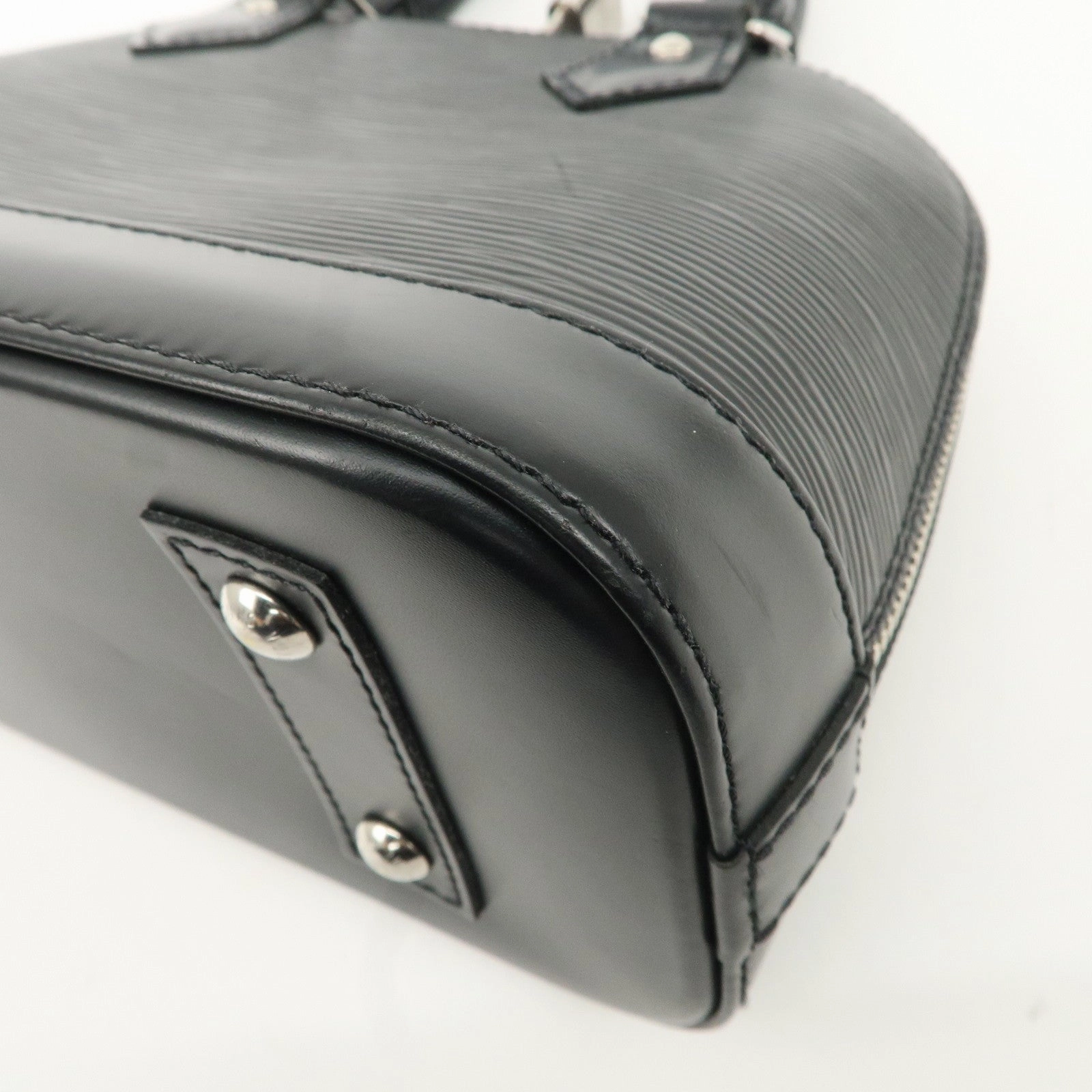Louis Vuitton Epi Alma BB 2WAY Shoulder Bag Noir Black M40862