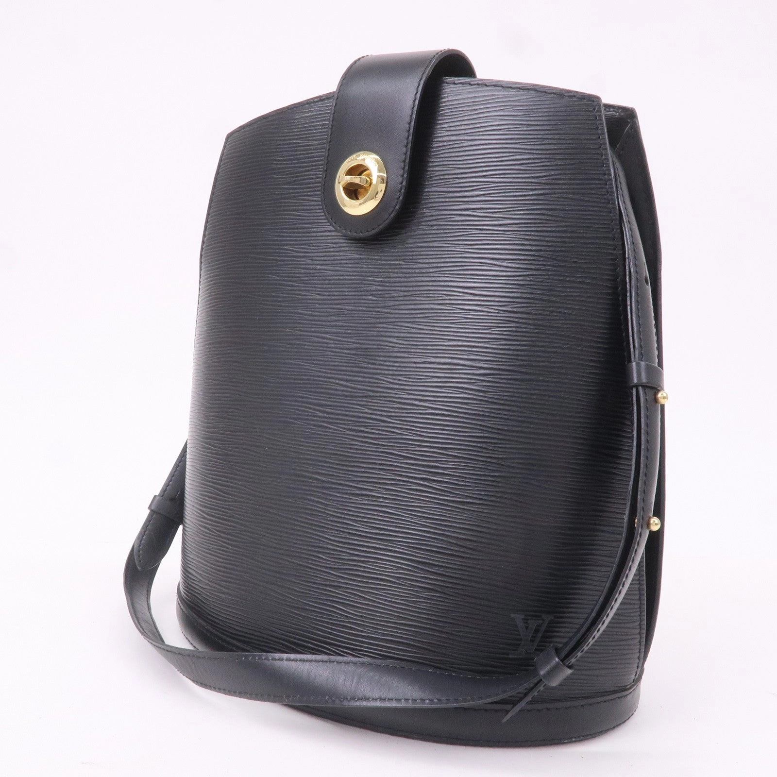 Louis Vuitton Epi Cluny Shoulder Bag Black Noir M52252