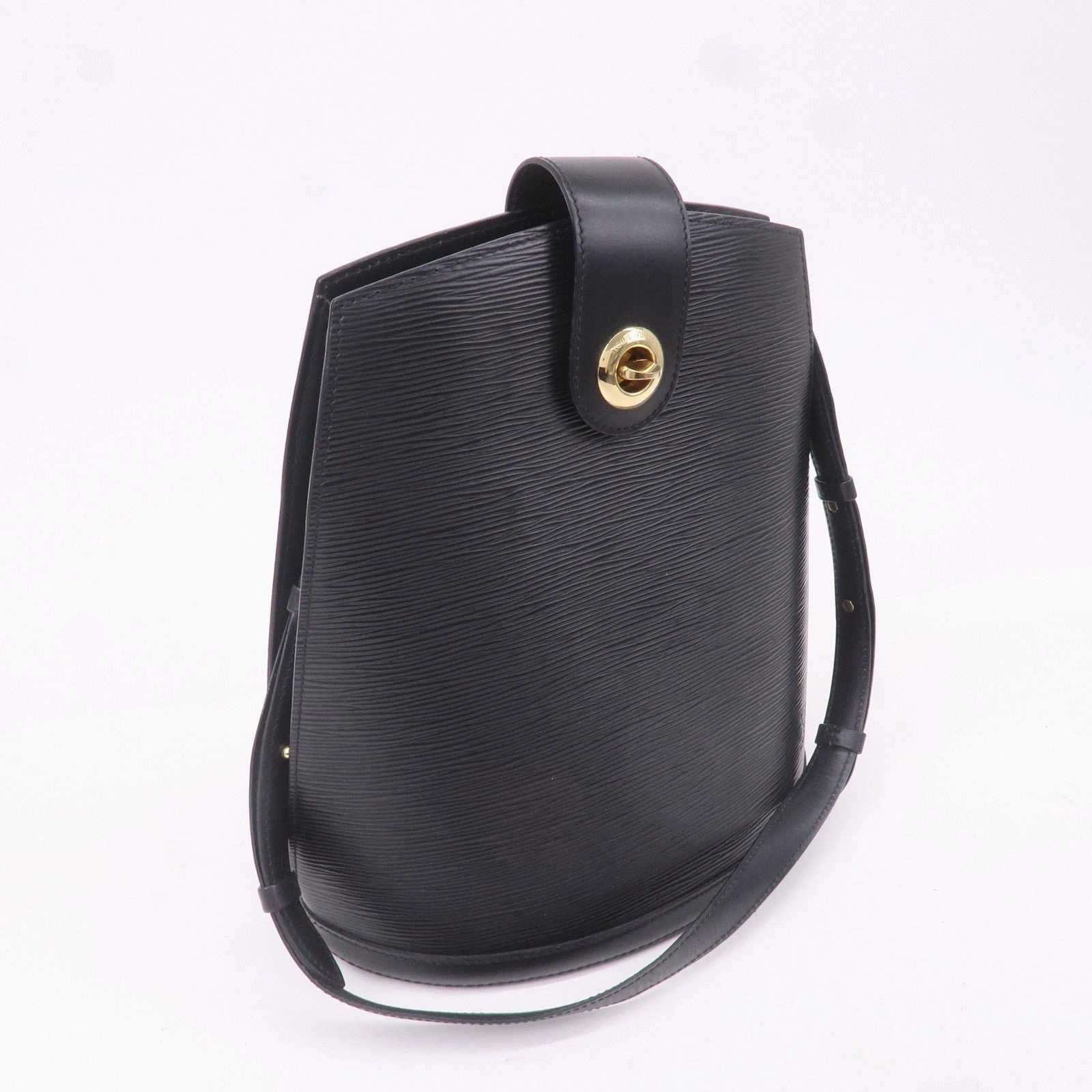 Louis Vuitton Epi Cluny Shoulder Bag Black Noir M52252