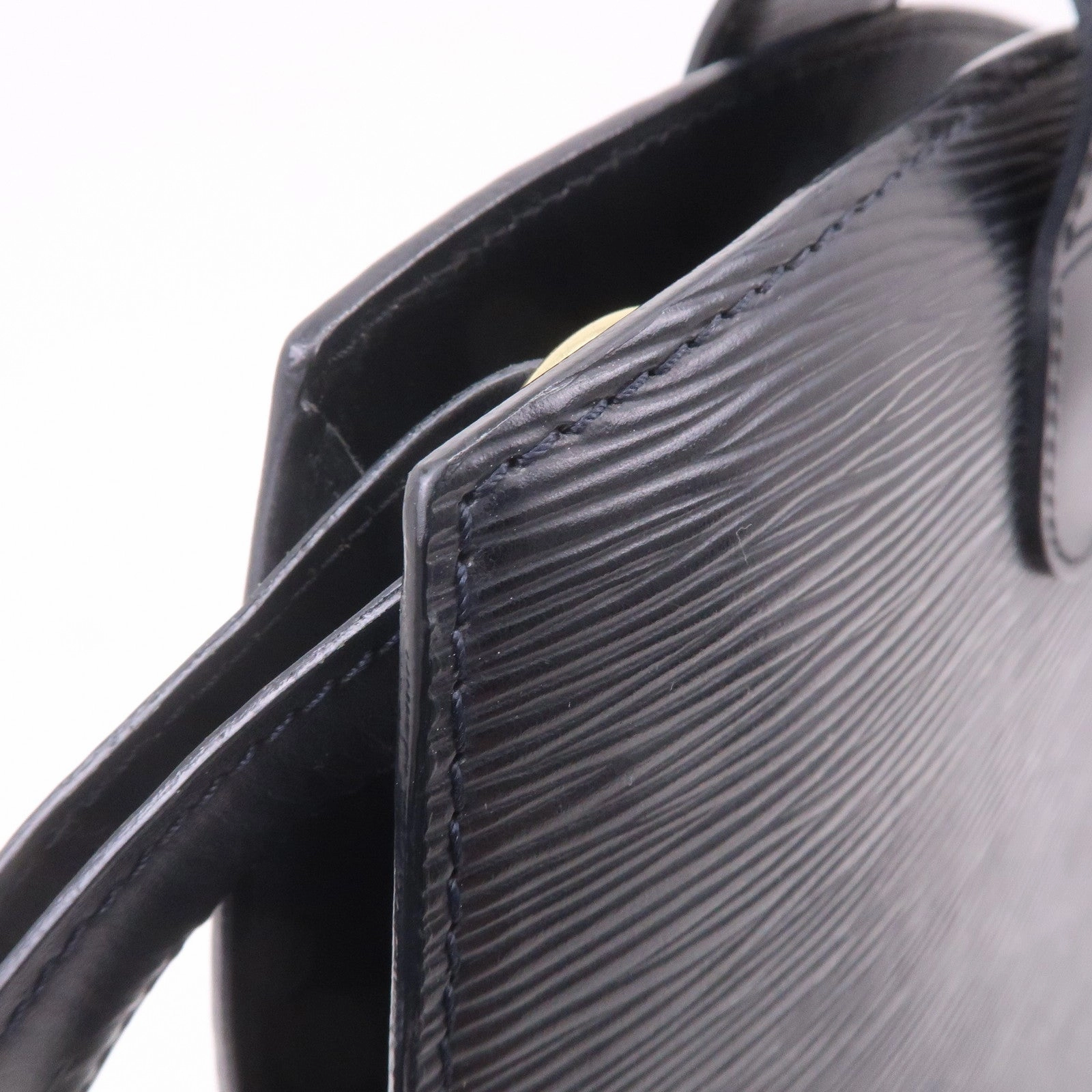 Louis Vuitton Epi Cluny Shoulder Bag Black Noir M52252