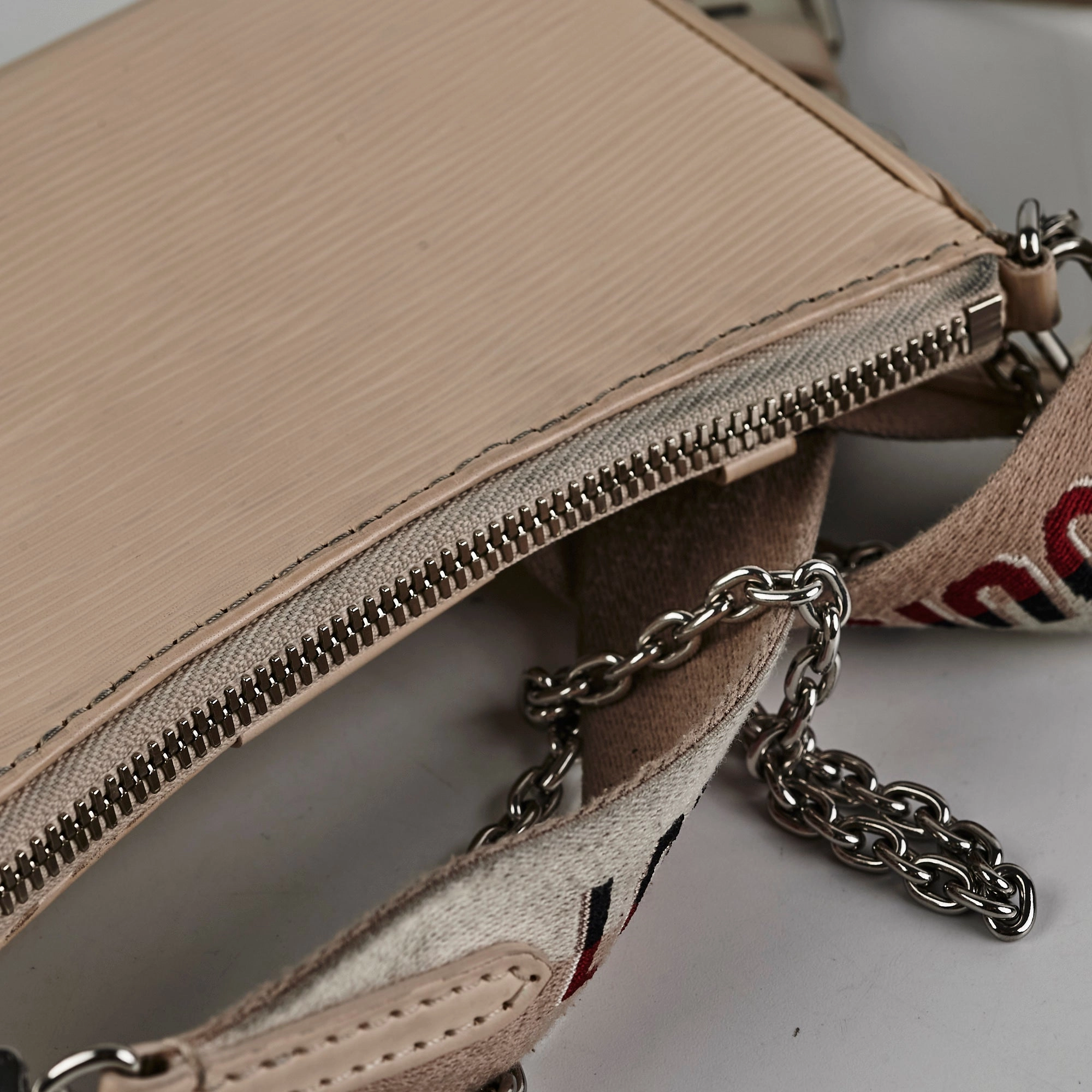 Louis Vuitton Epi Easy Pouch Cream