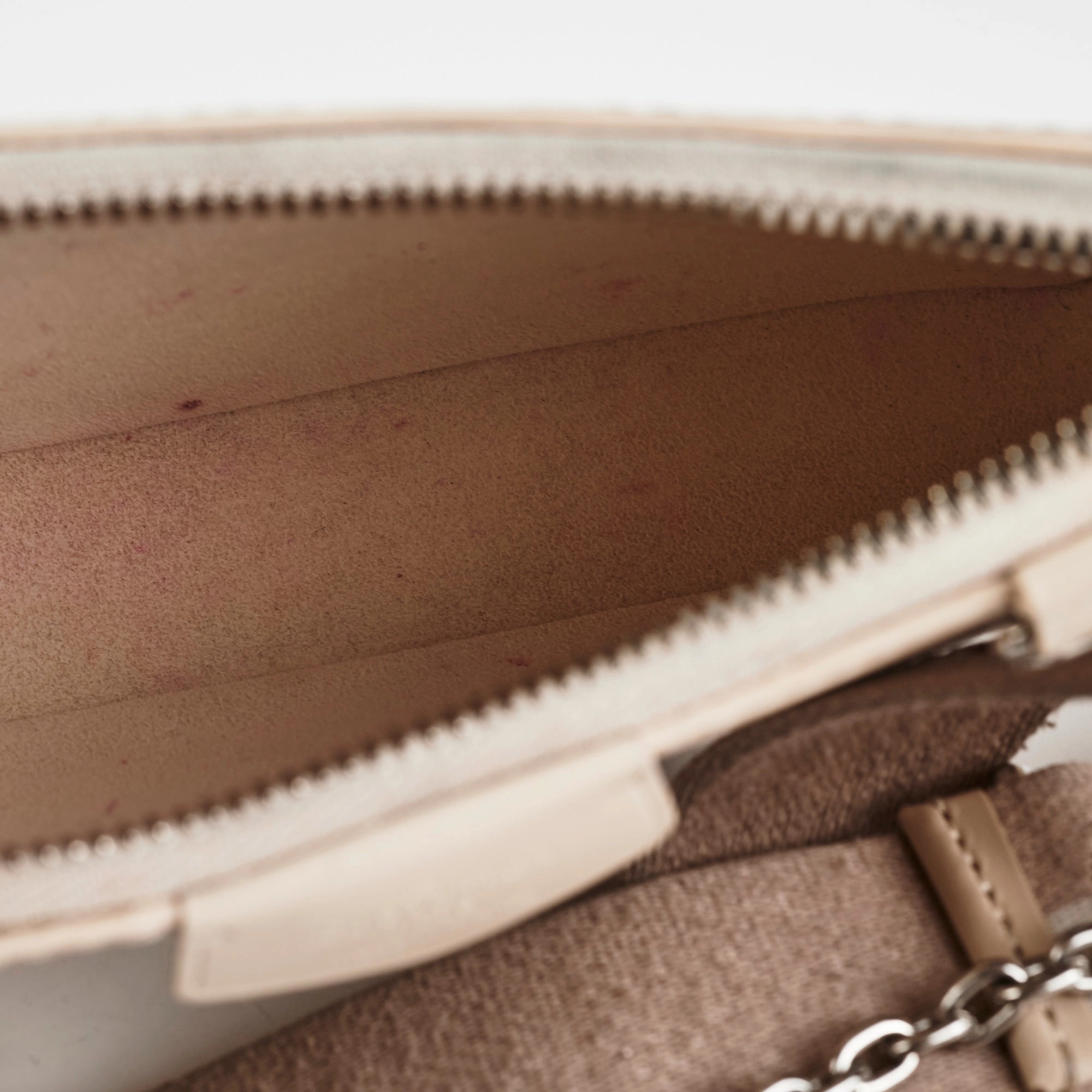 Louis Vuitton Epi Easy Pouch Cream