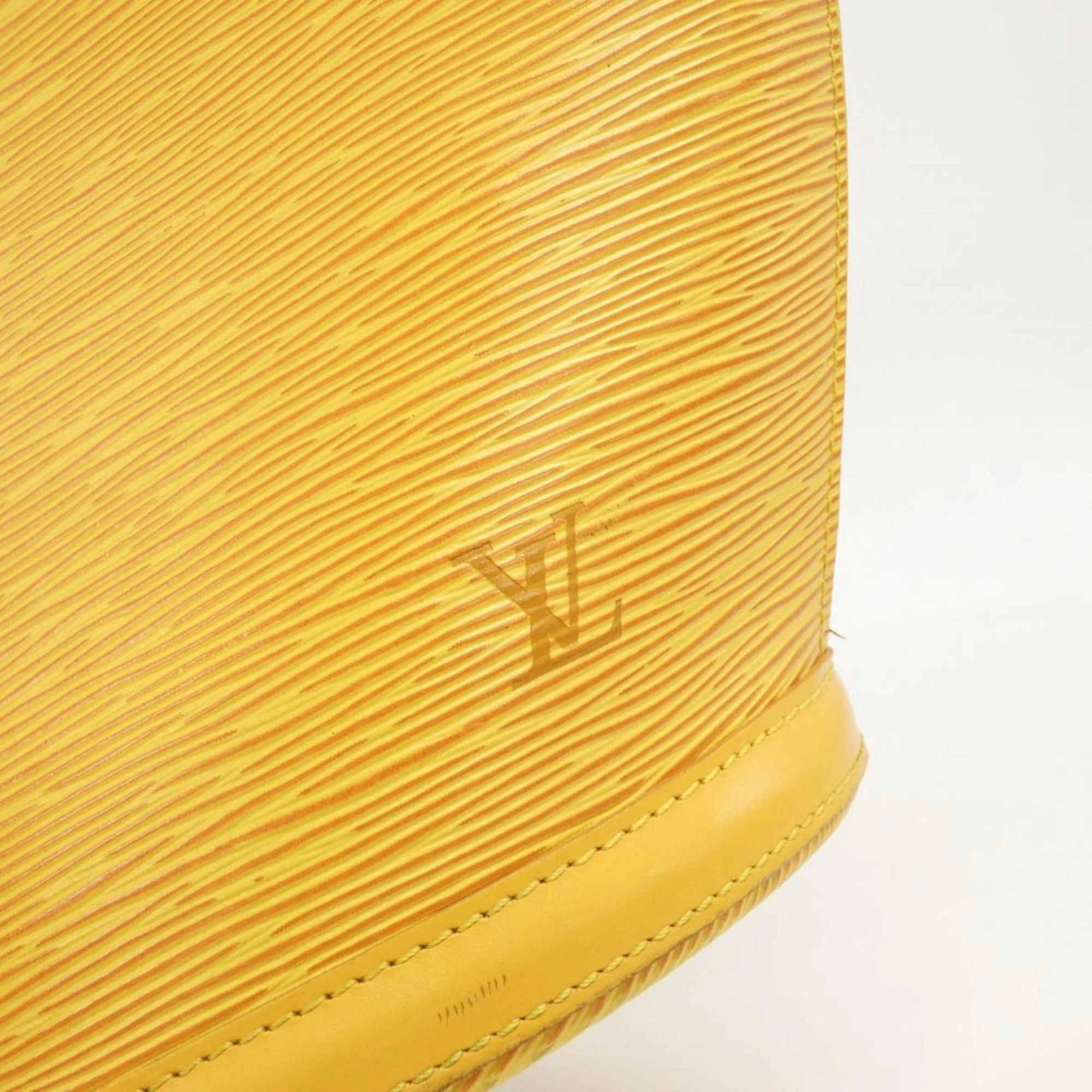 Louis Vuitton Epi Leather Shoulder Bag (Pre-Owned)