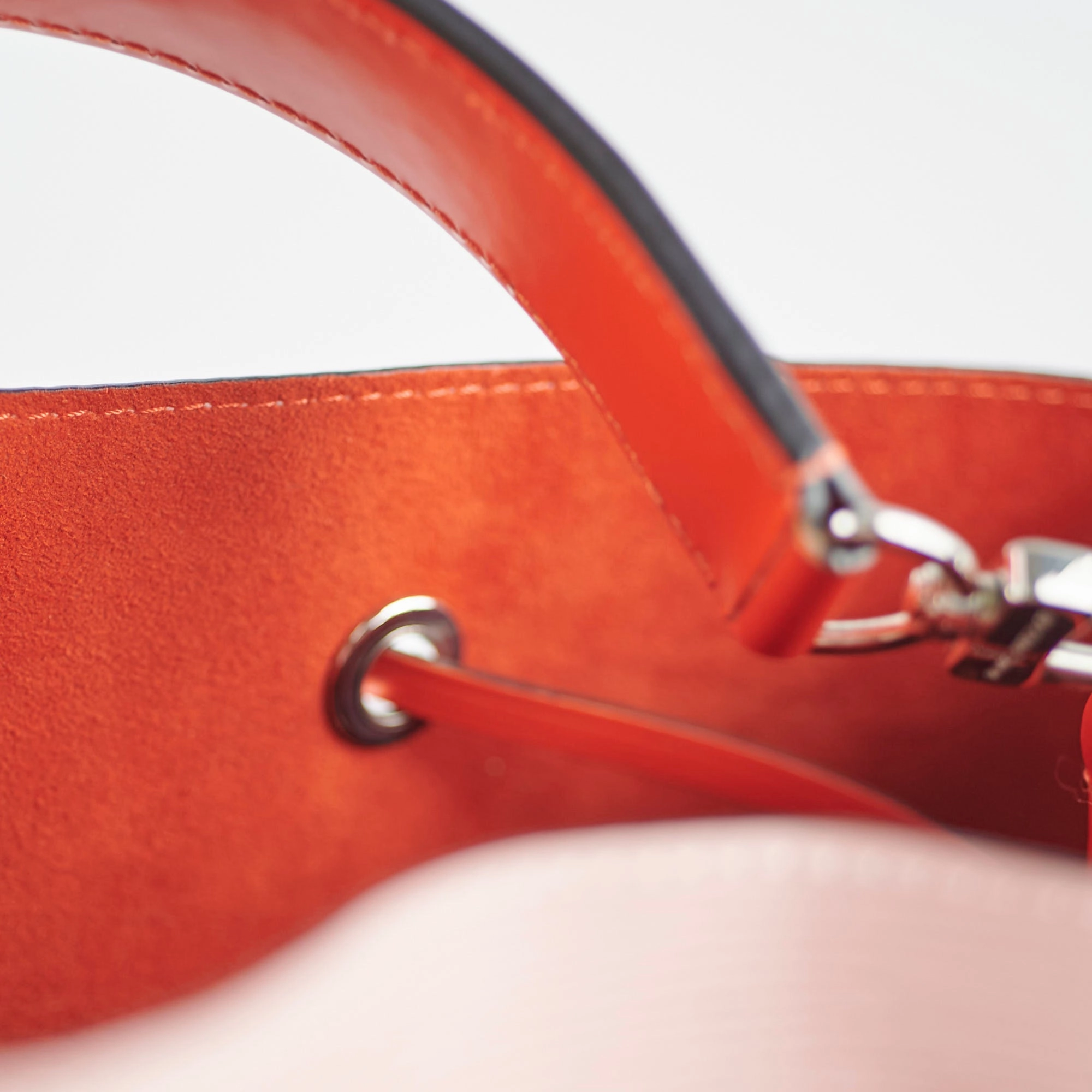 Louis Vuitton Epi Neo Noe Epi Rose Ballerine Bucket Bag