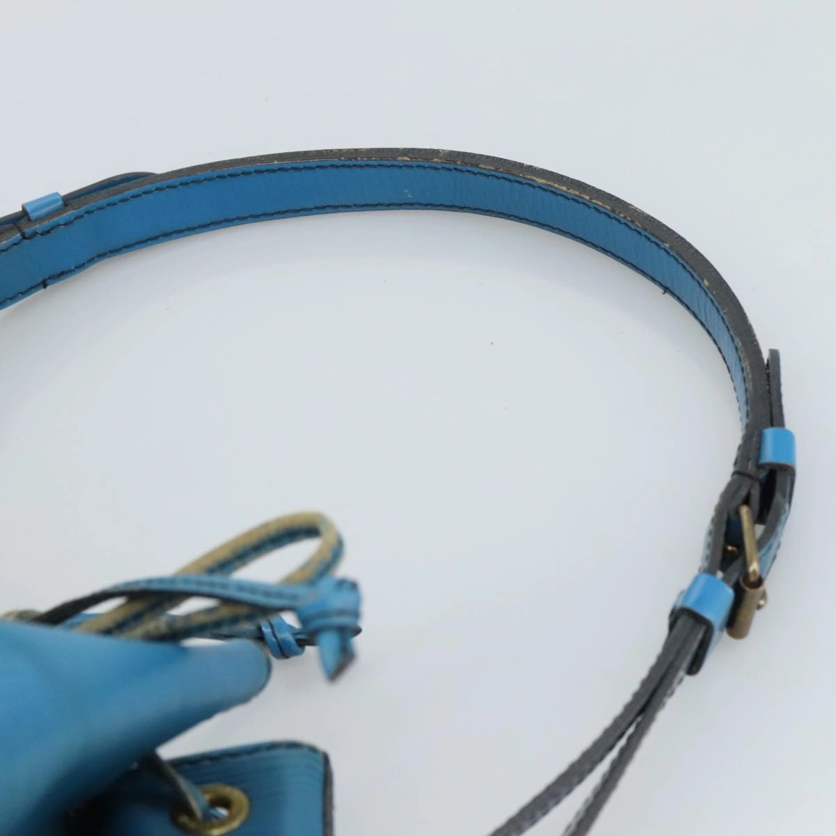 LOUIS VUITTON Epi Petit Noe Shoulder Bag Blue M44105 LV 106373