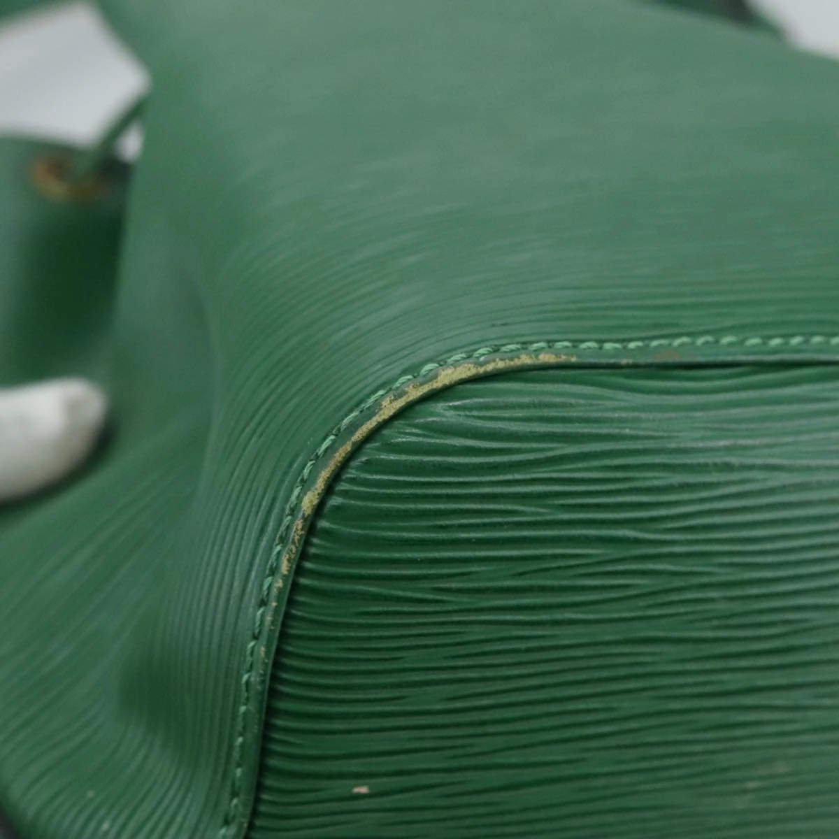 LOUIS VUITTON Epi Petit Noe Shoulder Bag Green M44102 LV 104433