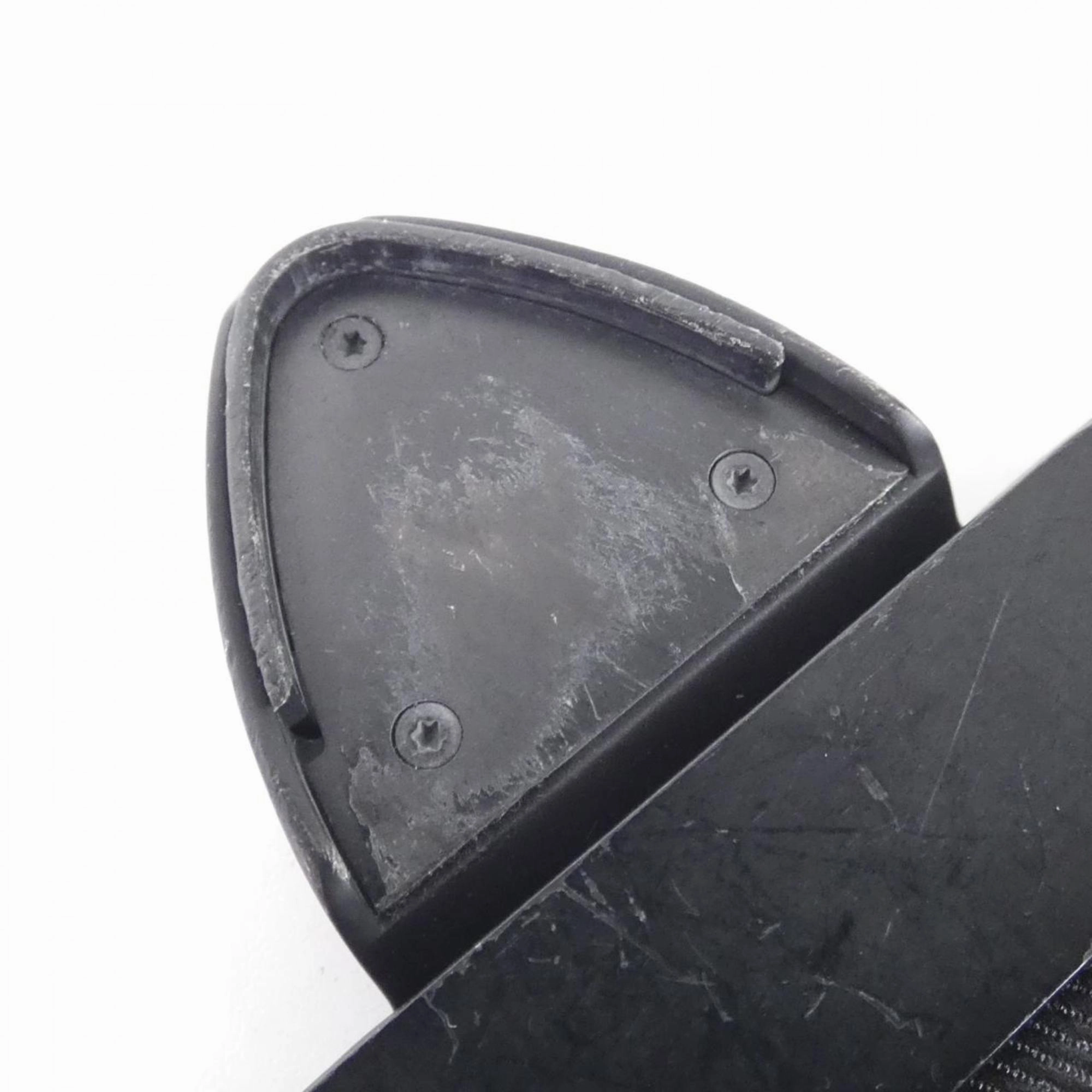 Louis Vuitton Leather Shoulder Bag (Pre-Owned)