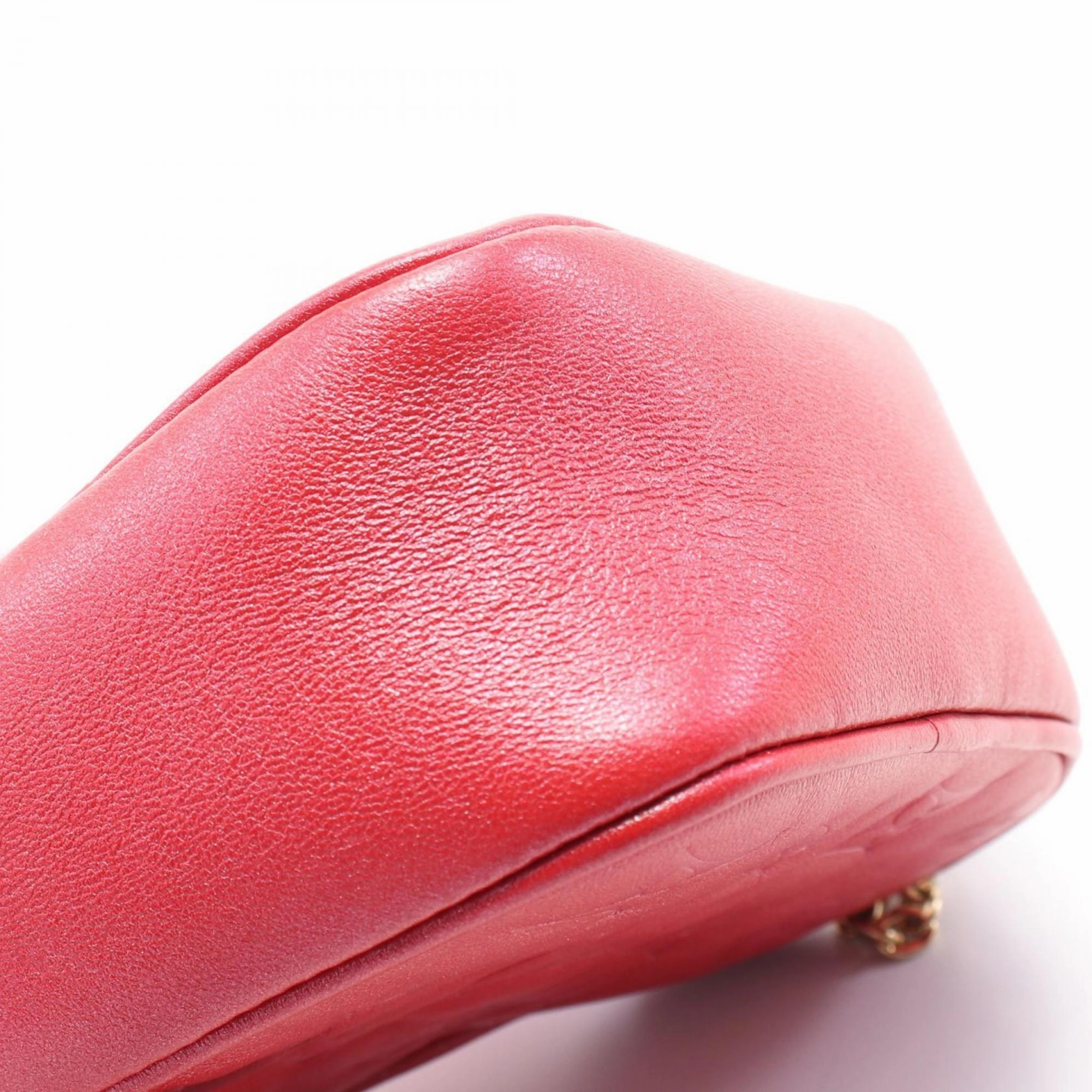 Louis Vuitton Leather Shoulder Bag (Pre-Owned)