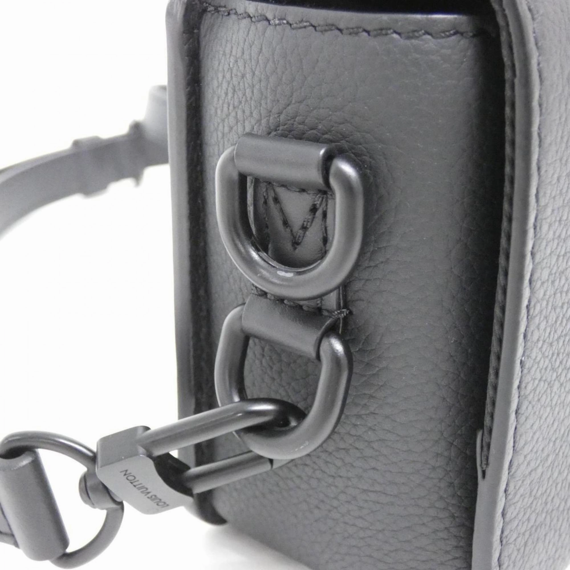 Louis Vuitton Leather Shoulder Bag (Pre-Owned)