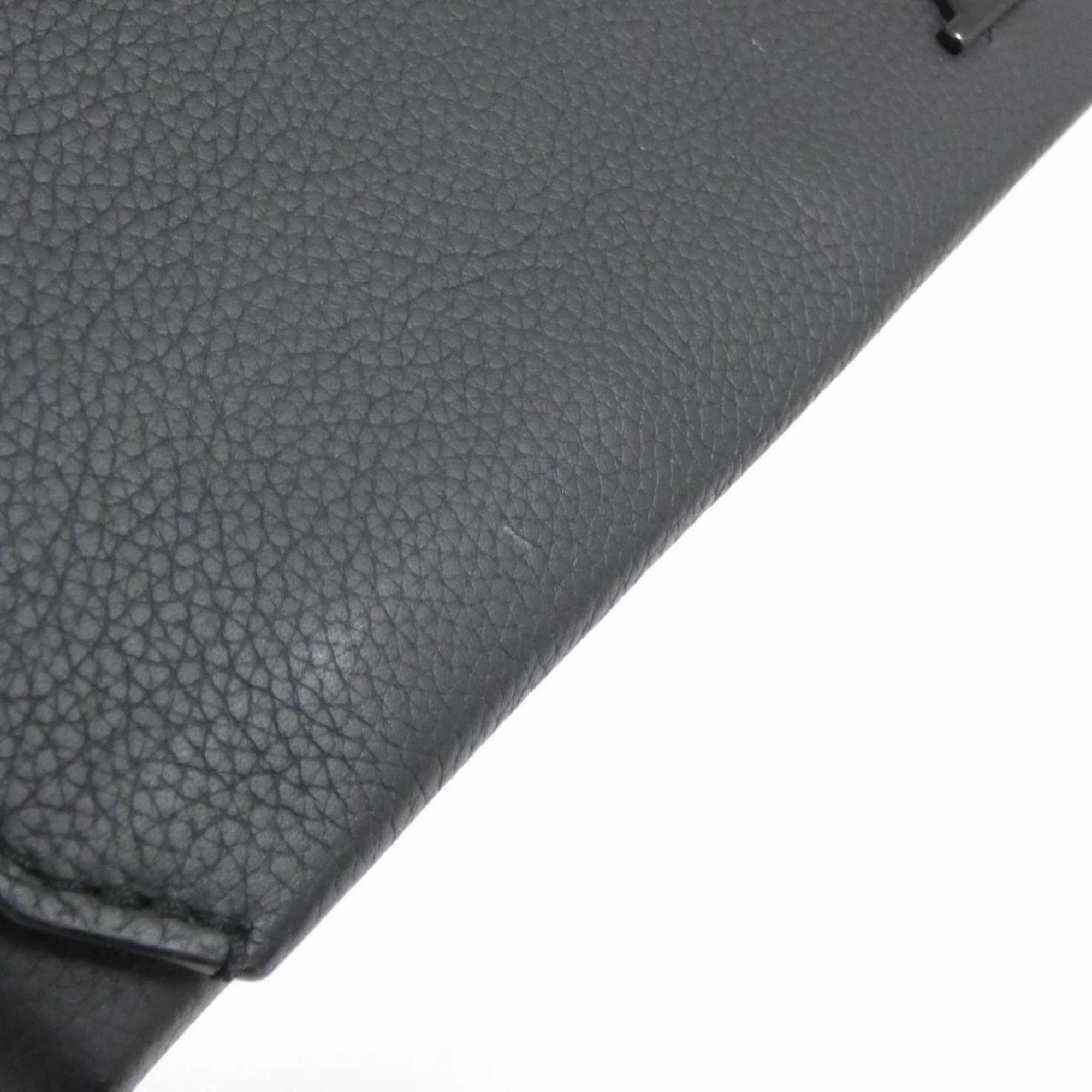 Louis Vuitton Leather Shoulder Bag (Pre-Owned)