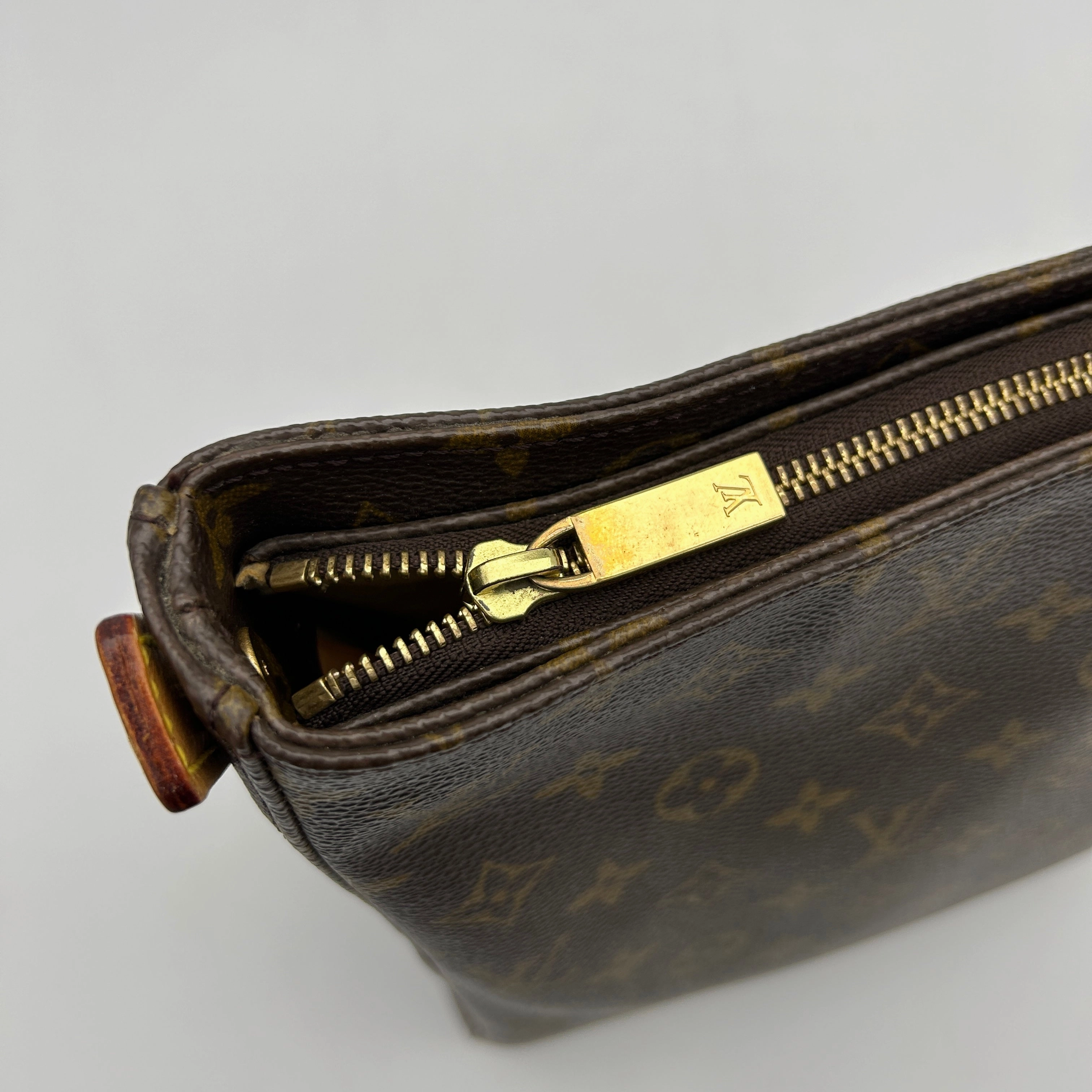 Louis Vuitton Looping GM Monogram Canvas Shoulder Bag Brown Large