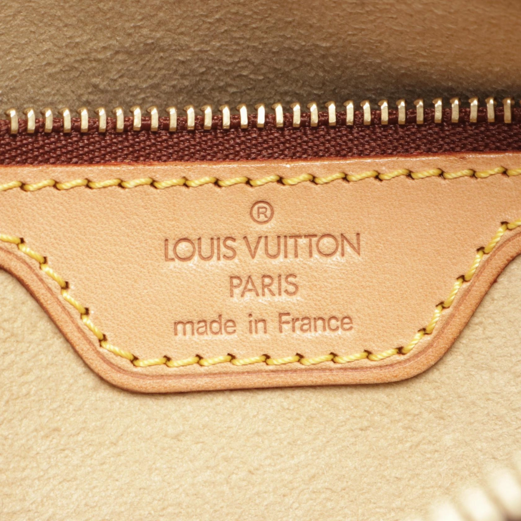 Louis Vuitton Looping MM Monogram Shoulder Bag