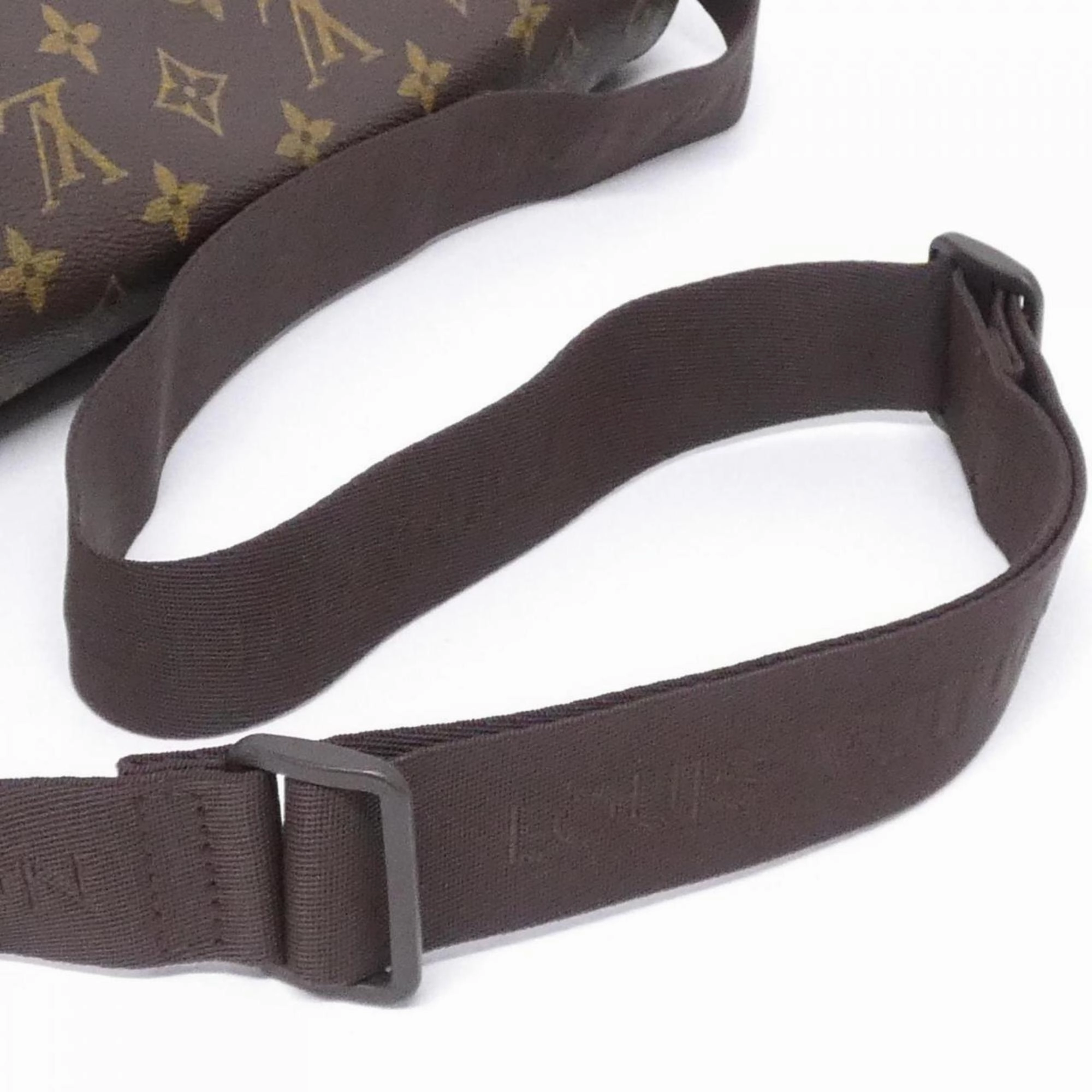 Louis Vuitton Marron Monogram Monogram Shoulder Bag (Pre-Owned)