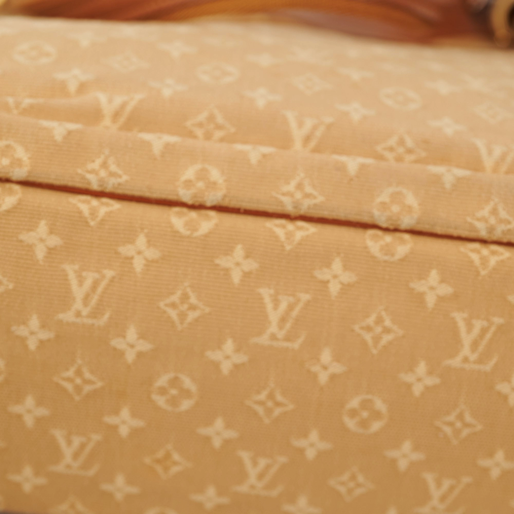 Louis Vuitton Mini Lin Lucille Beige