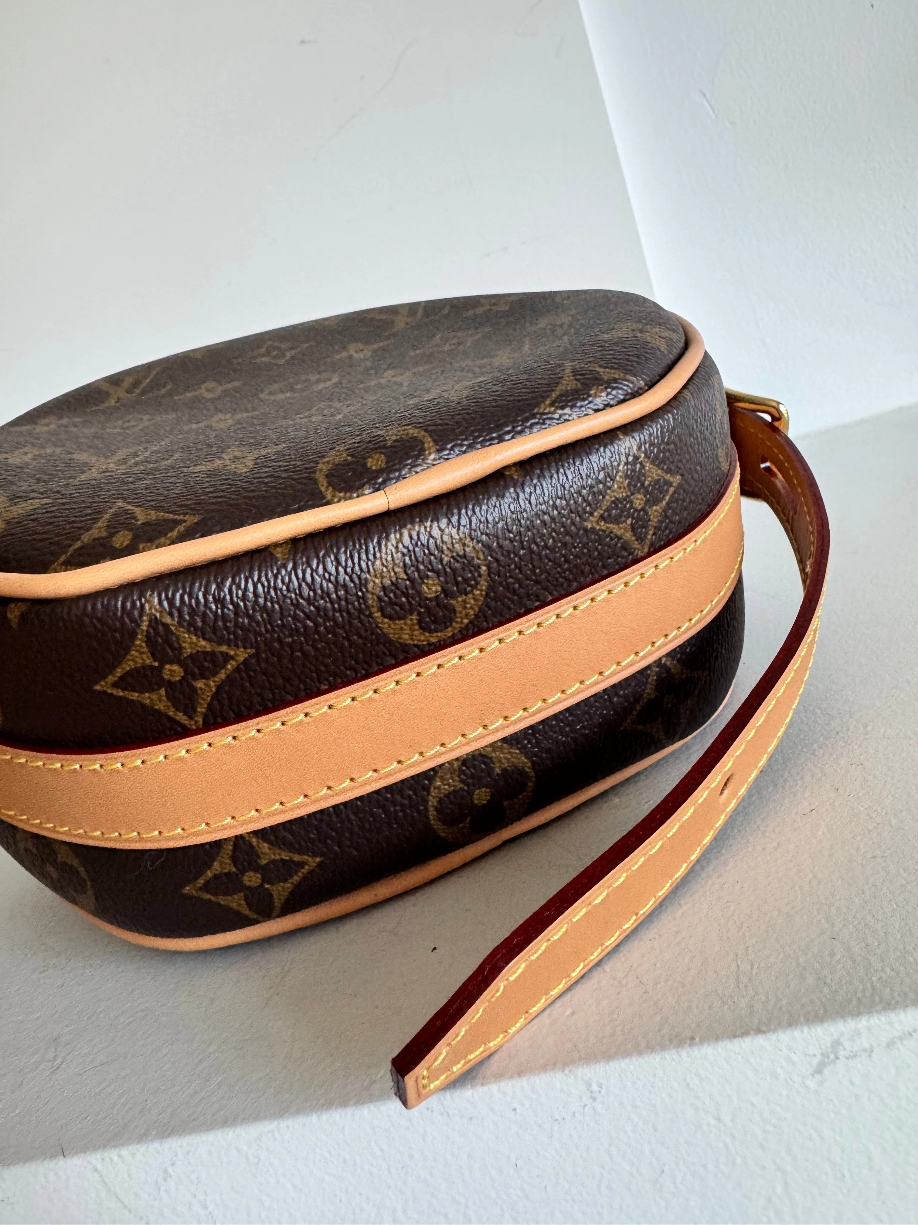 Louis Vuitton Monogram Boite Chapeau Souple PM Shoulder Bag