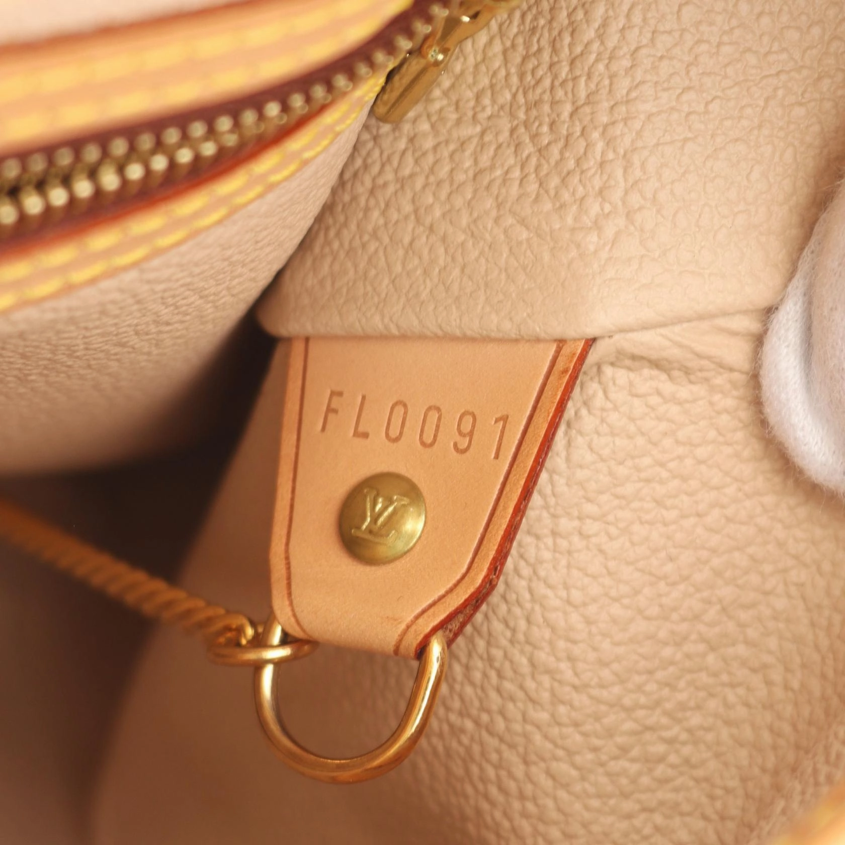 Louis Vuitton Monogram Bucket GM Shoulder Bag