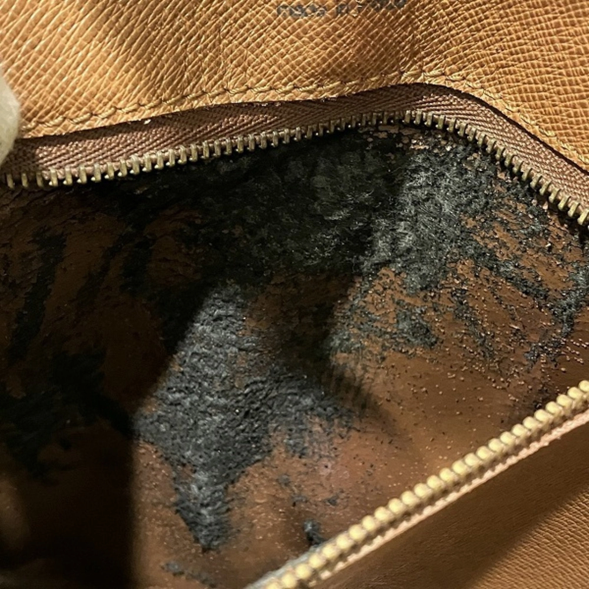Louis Vuitton Monogram Monogram Monogram Shoulder Bag (Pre-Owned)