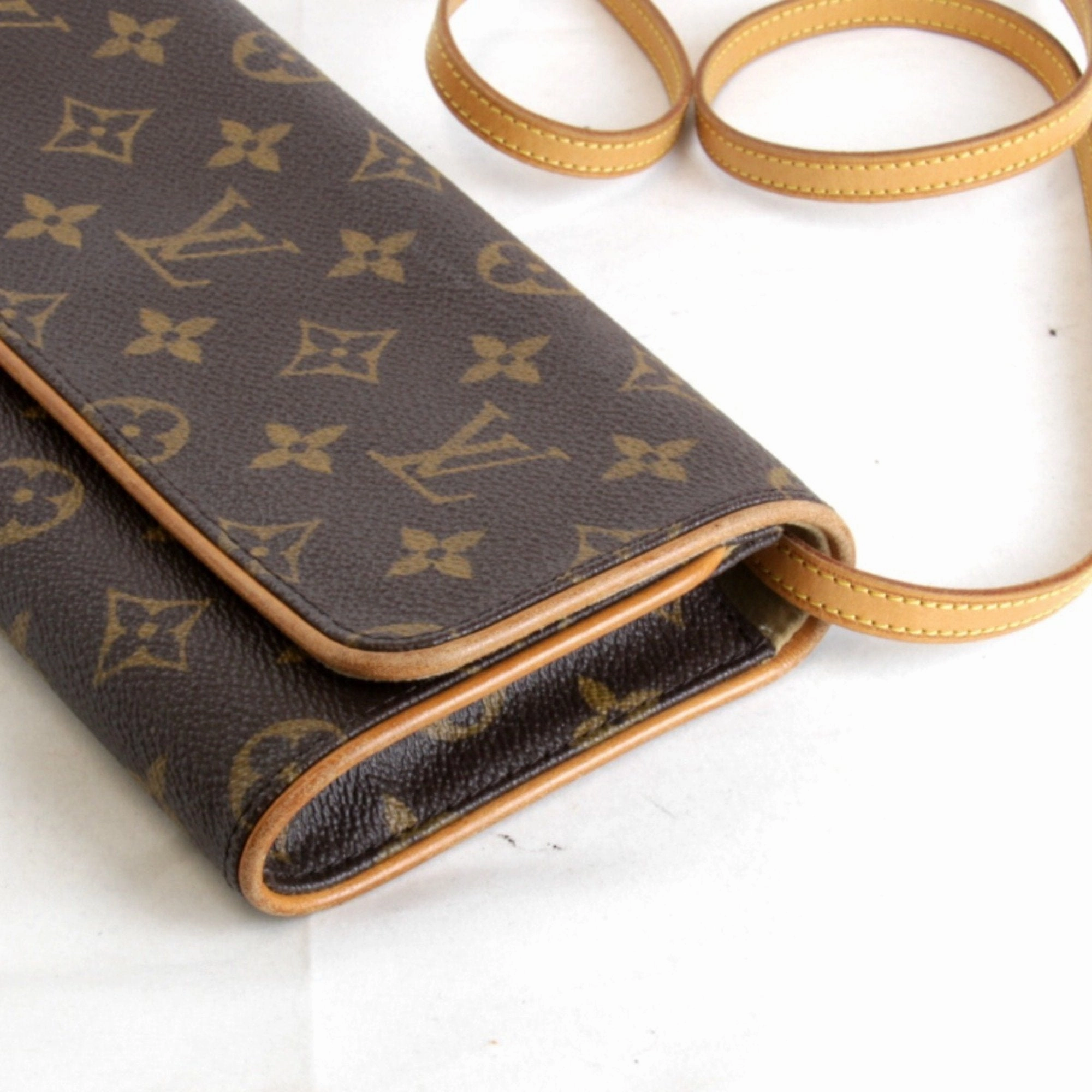 Louis Vuitton Monogram Monogram Pochette Shoulder Bag (Pre-Owned)