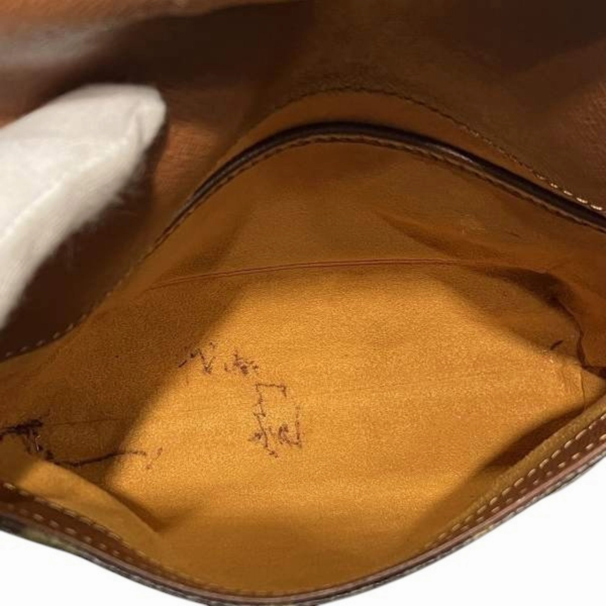 Louis Vuitton Monogram Monogram Shoulder Bag (Pre-Owned)