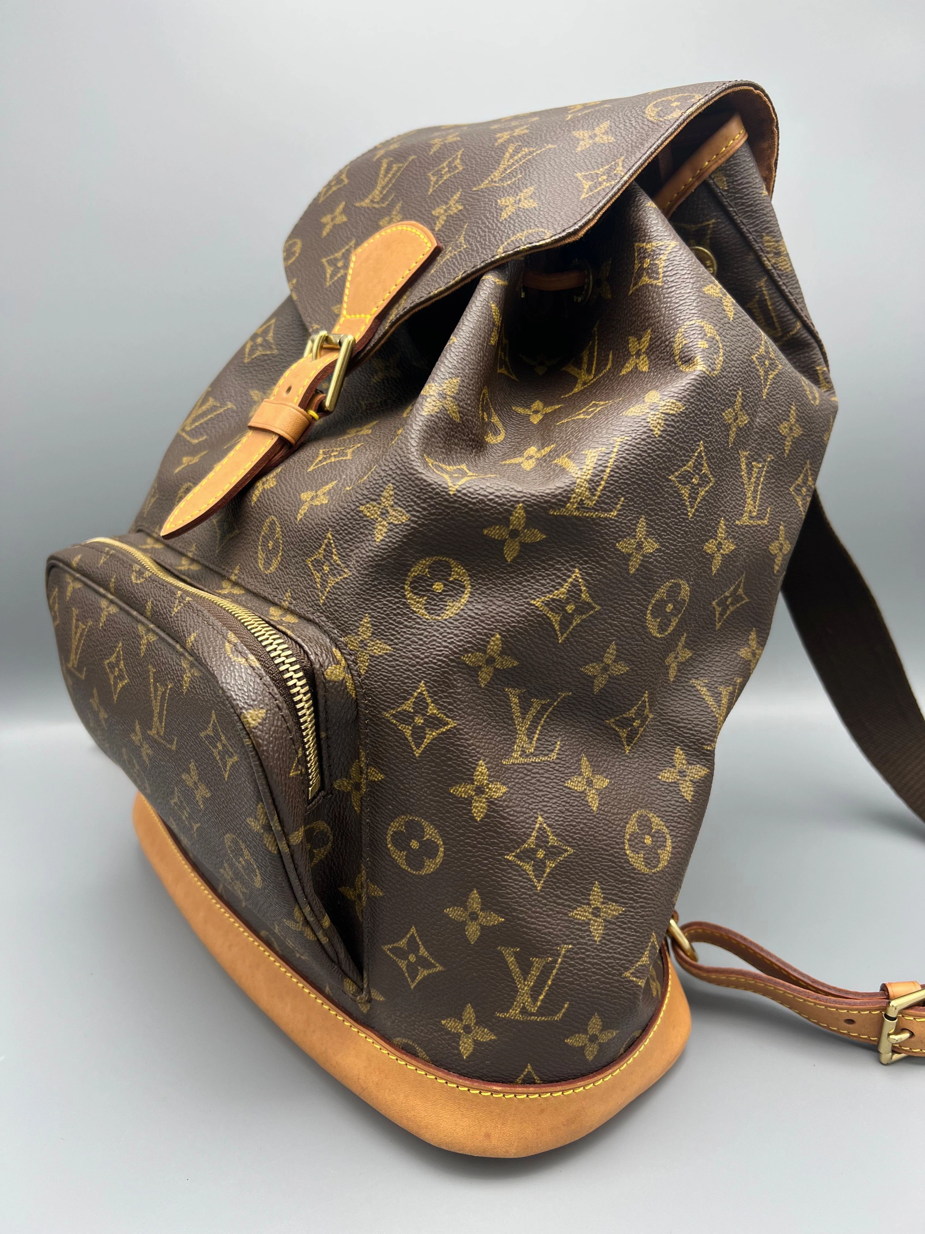 Louis Vuitton Monogram Montsouris Backpack GM - April 2003