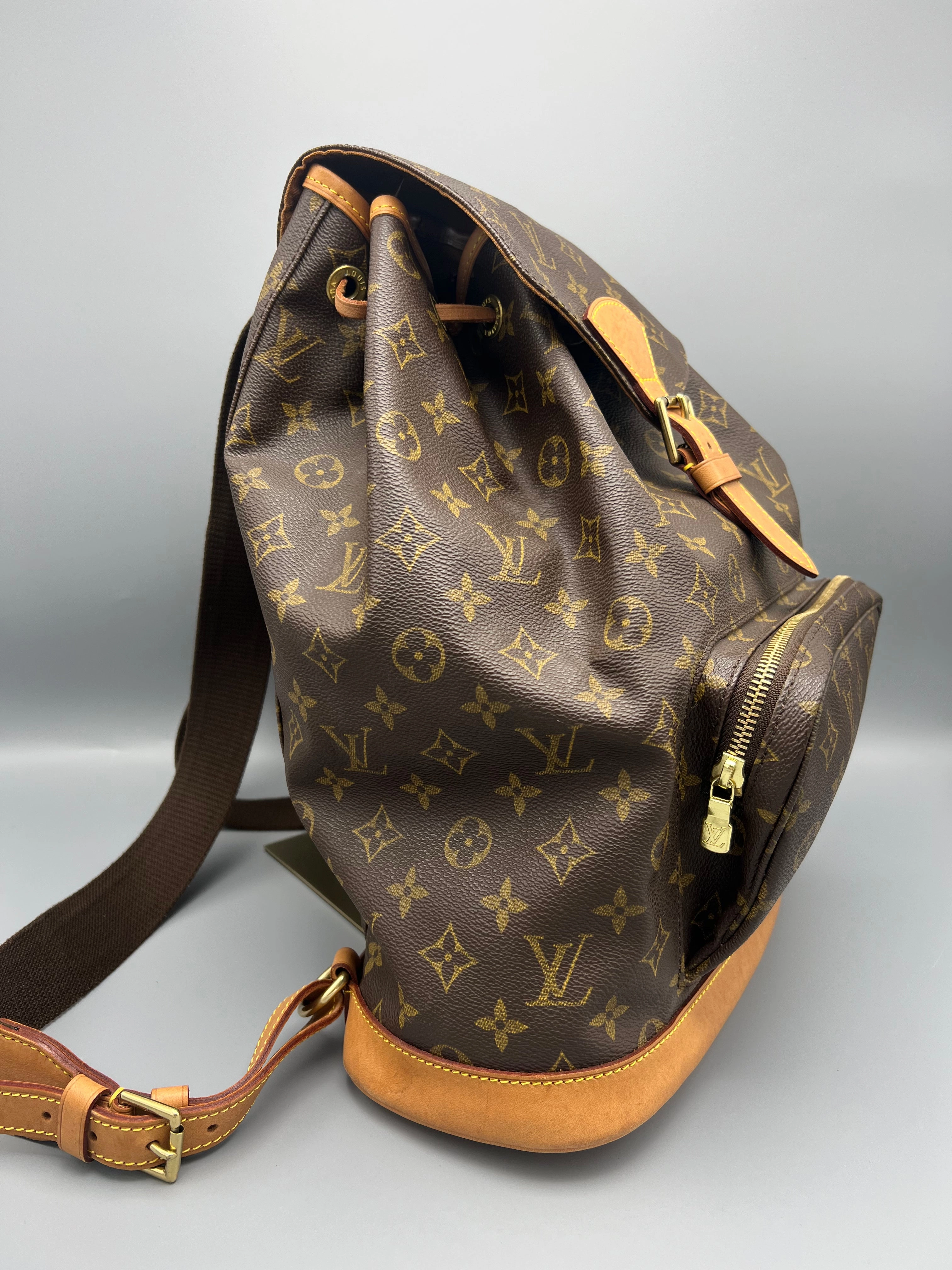 Louis Vuitton Monogram Montsouris Backpack GM - April 2003