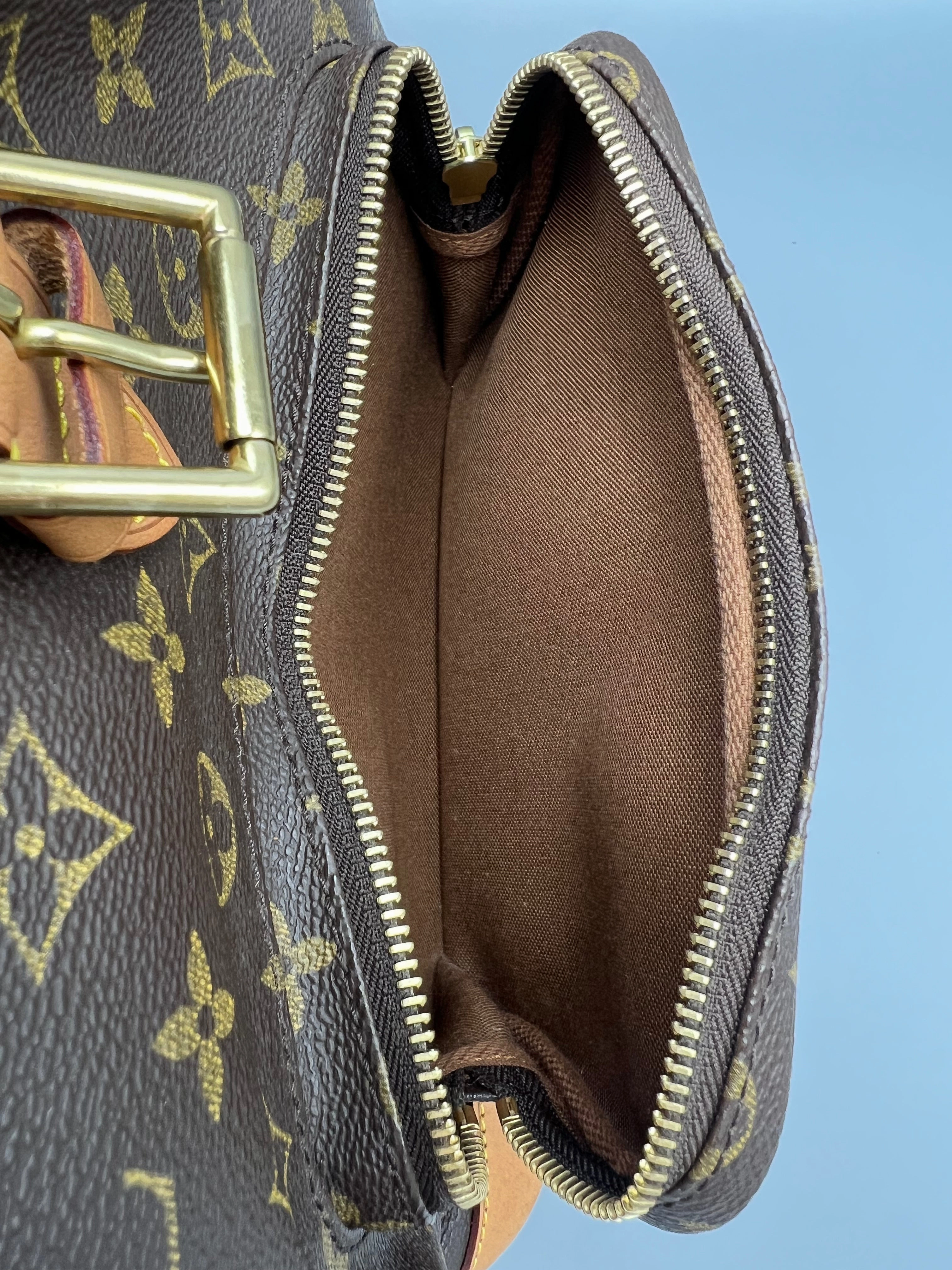 Louis Vuitton Monogram Montsouris Backpack GM - April 2003