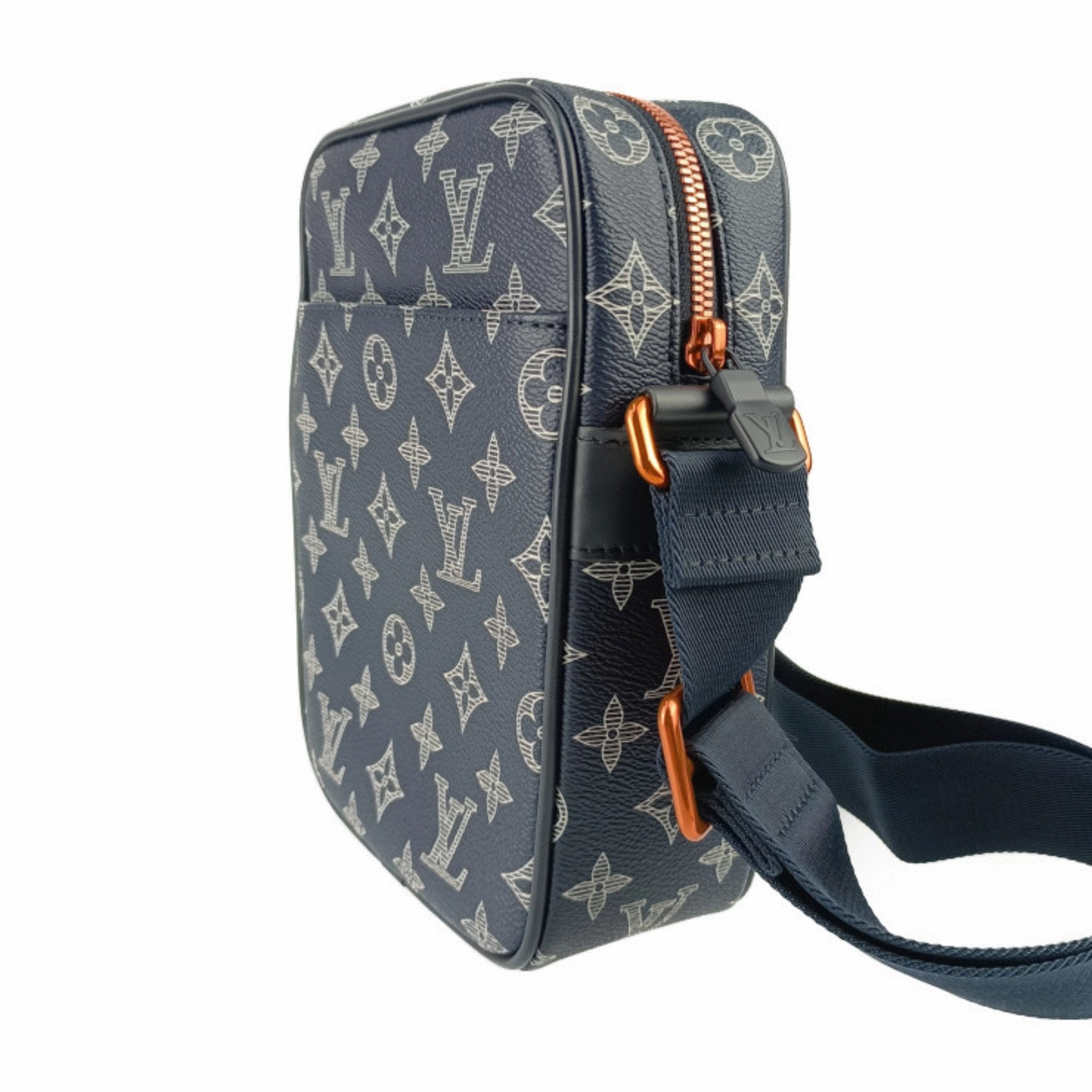 Louis Vuitton Monogram Navy Monogram Leather Pochette Shoulder Bag (Pre-Owned)