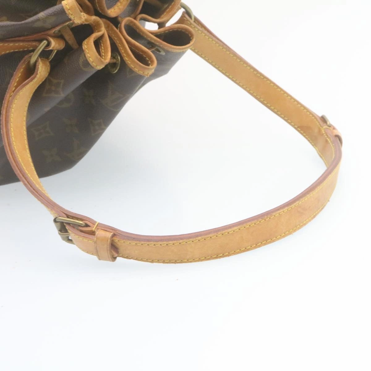 LOUIS VUITTON Monogram Noe Shoulder Bag M42224 LV ni091