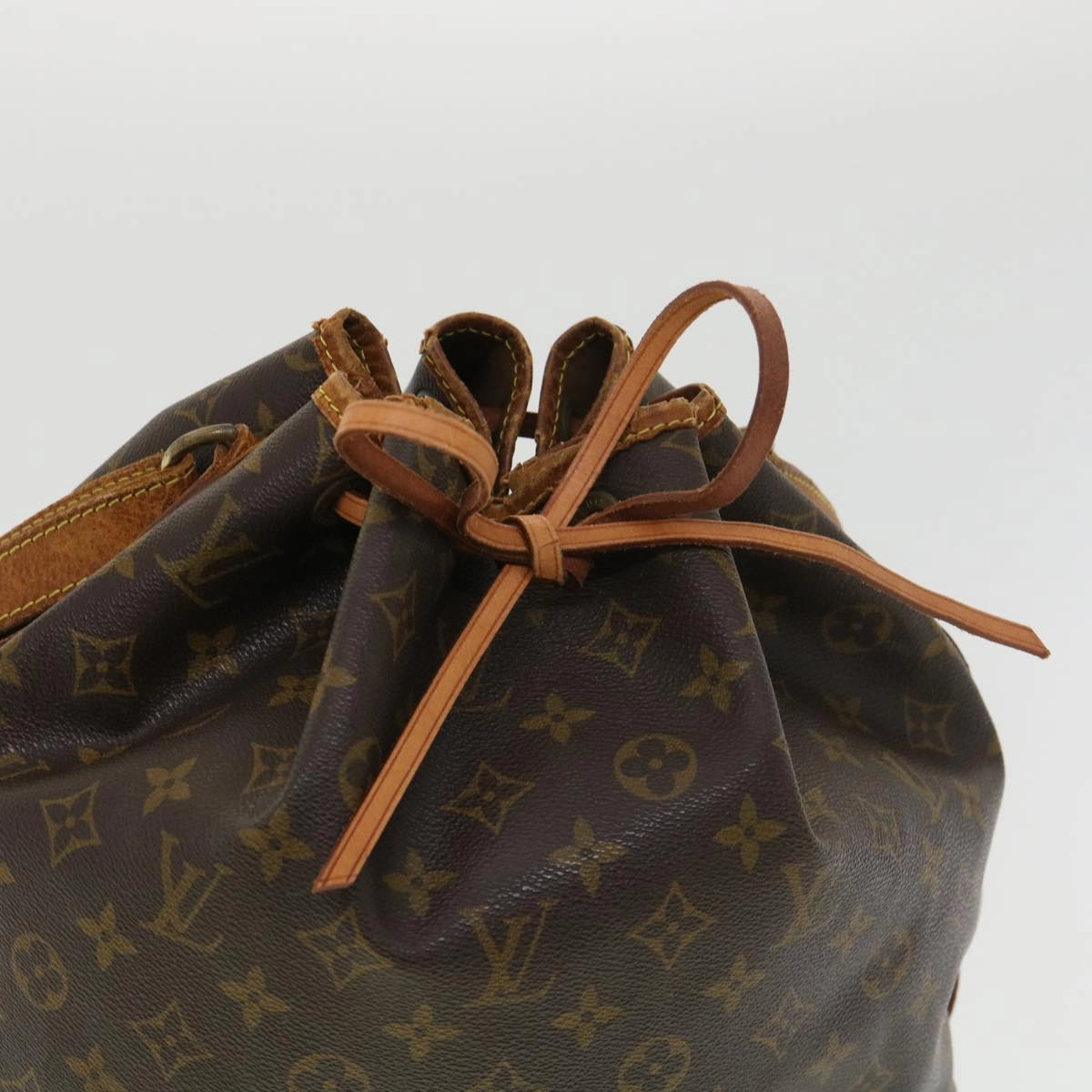 LOUIS VUITTON Monogram Noe Shoulder Bag M42224 LV rd4654