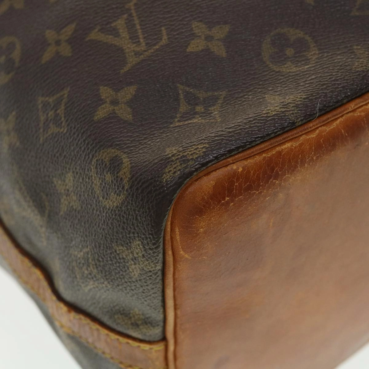 LOUIS VUITTON Monogram Petit Noe Shoulder Bag M42226 LV ar9234