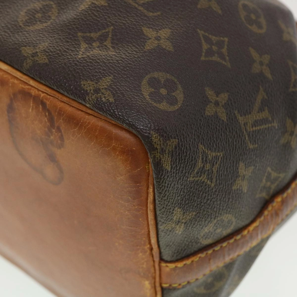 LOUIS VUITTON Monogram Petit Noe Shoulder Bag M42226 LV ar9234