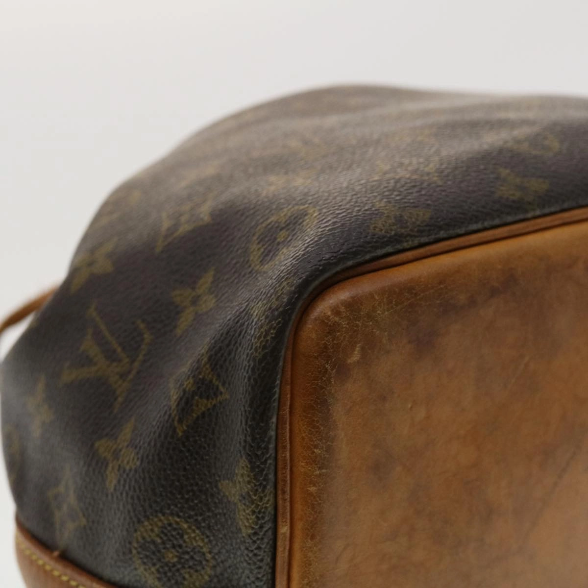 LOUIS VUITTON Monogram Petit Noe Shoulder Bag M42226 LV th3590